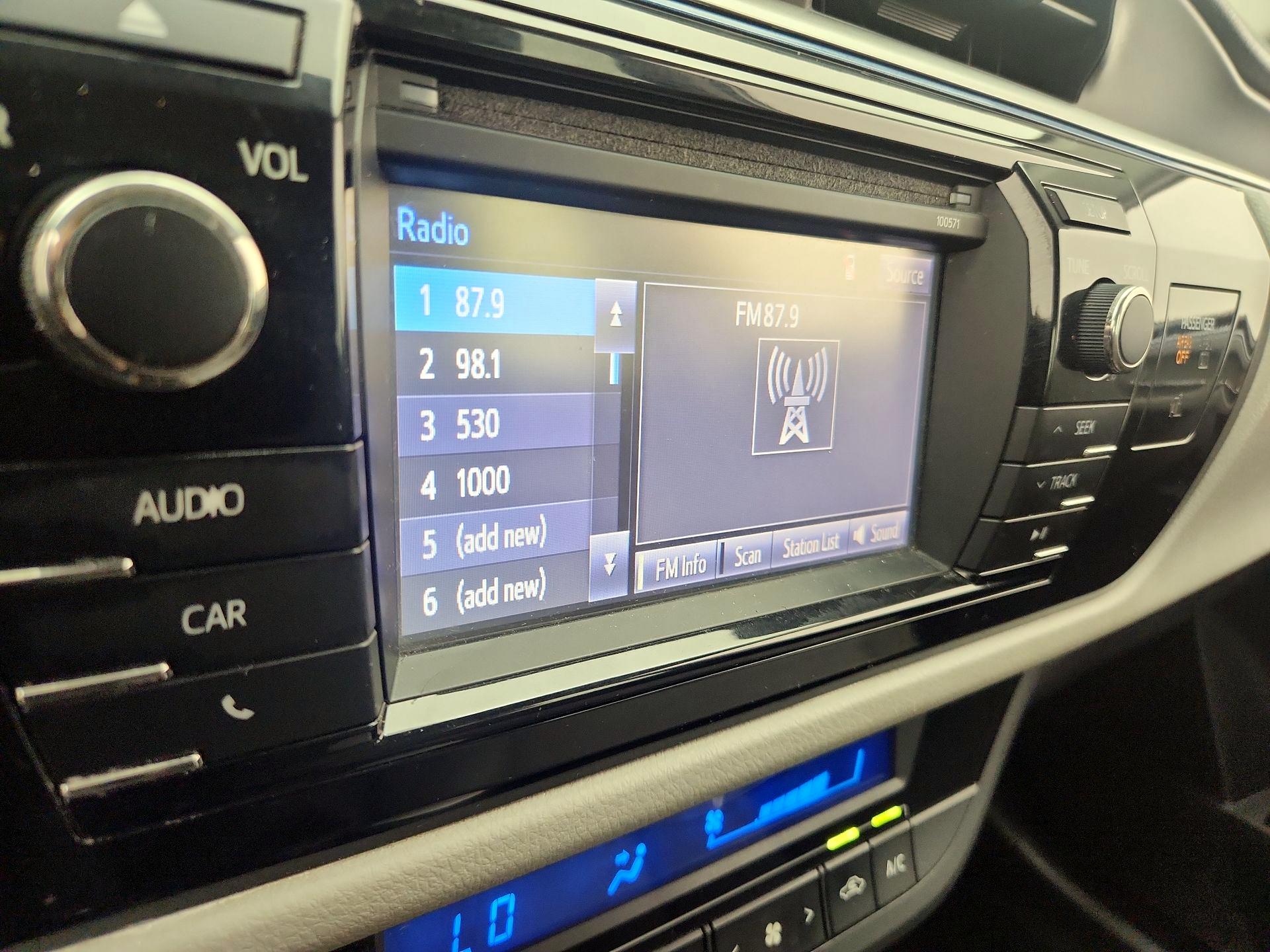 Thumbnail: 2016 Toyota Corolla - 15