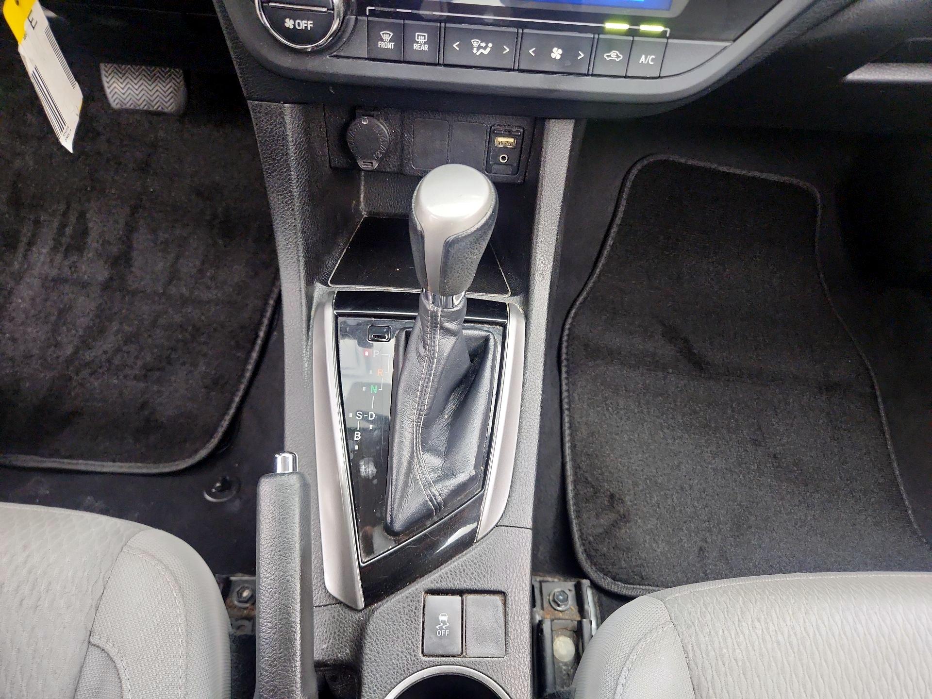 Thumbnail: 2016 Toyota Corolla - 17