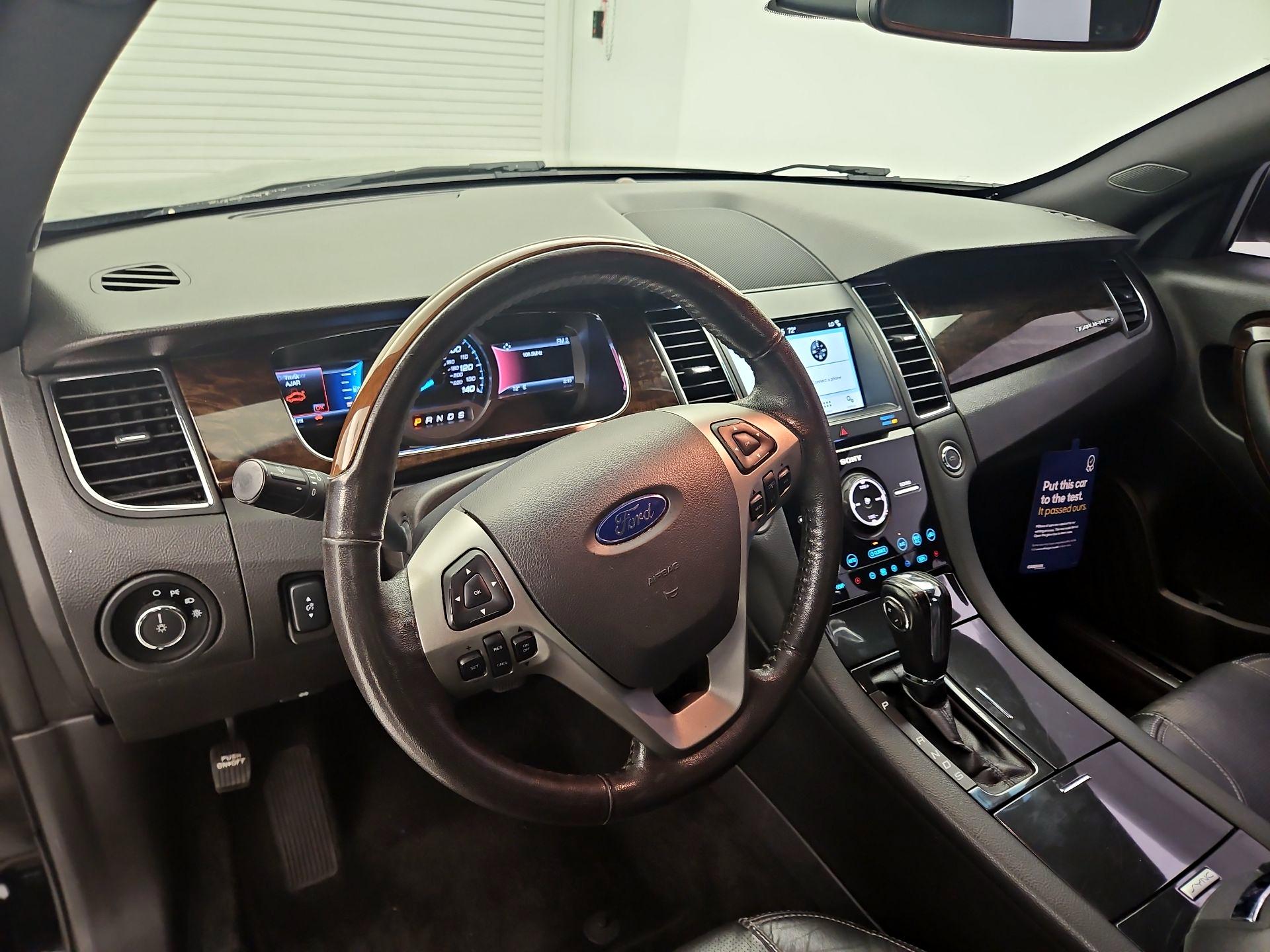 Thumbnail: 2017 Ford Taurus - 9