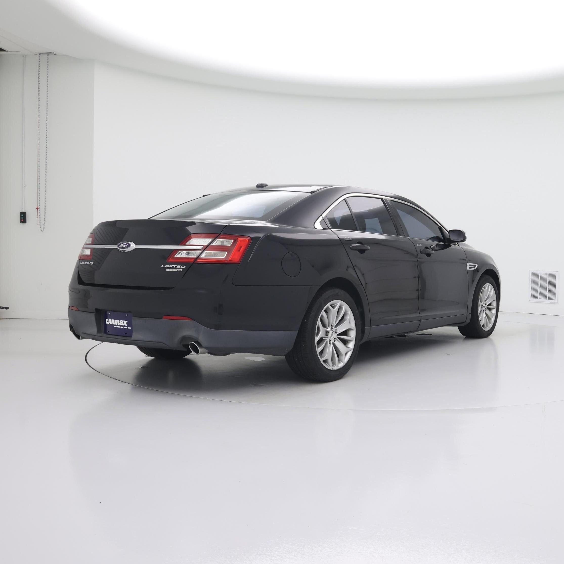 Thumbnail: 2017 Ford Taurus - 8