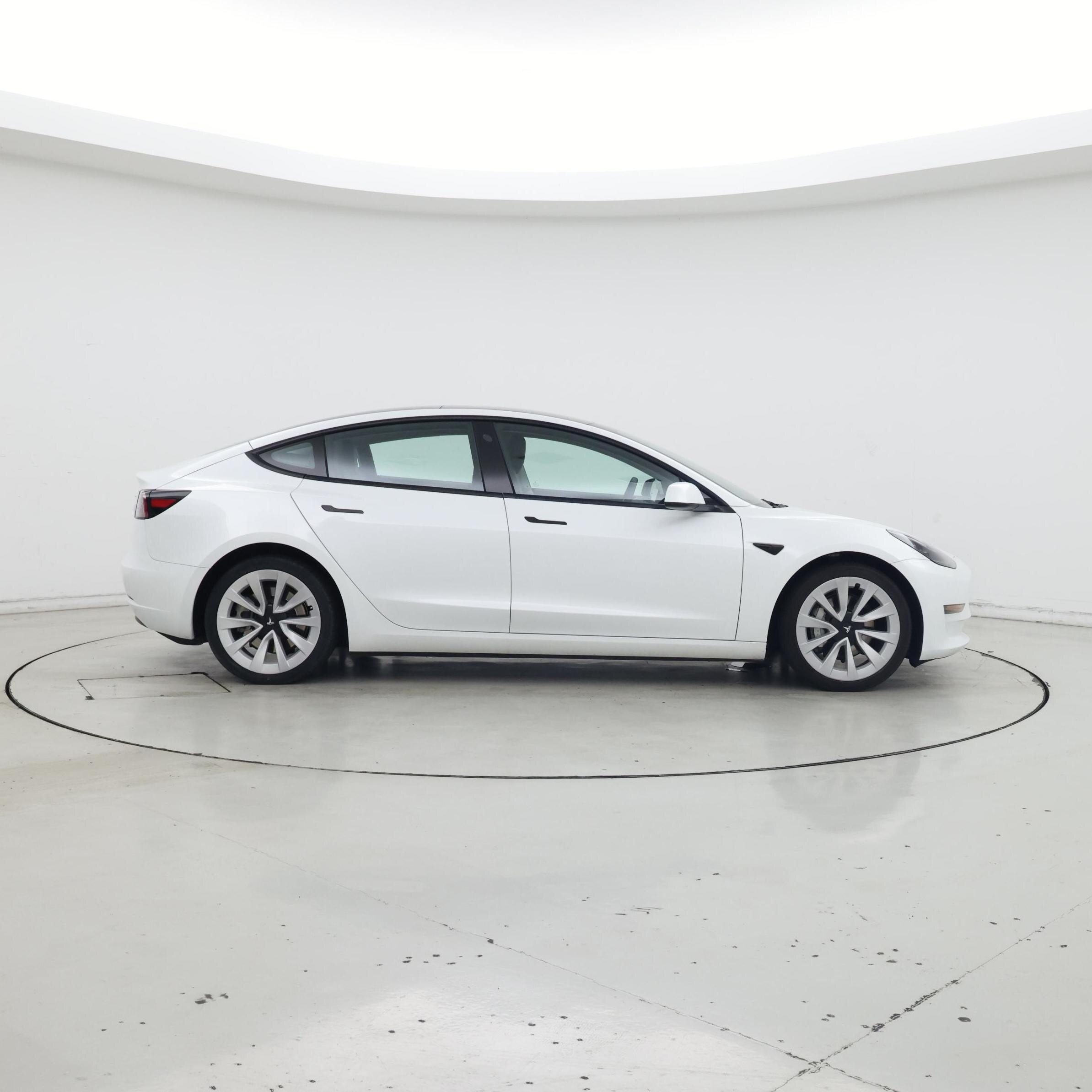 Thumbnail: 2023 Tesla Model 3 - 7