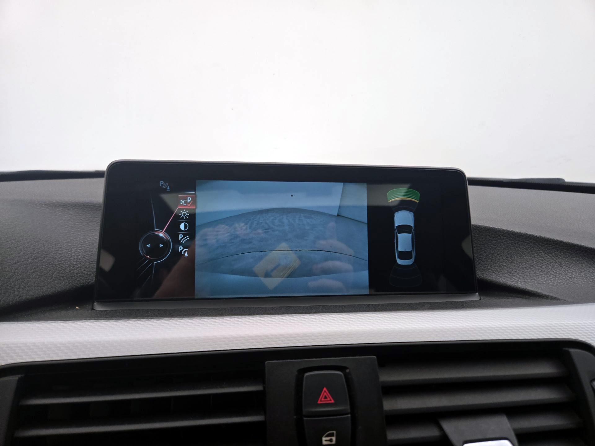Thumbnail: 2015 BMW 4 Series - 15