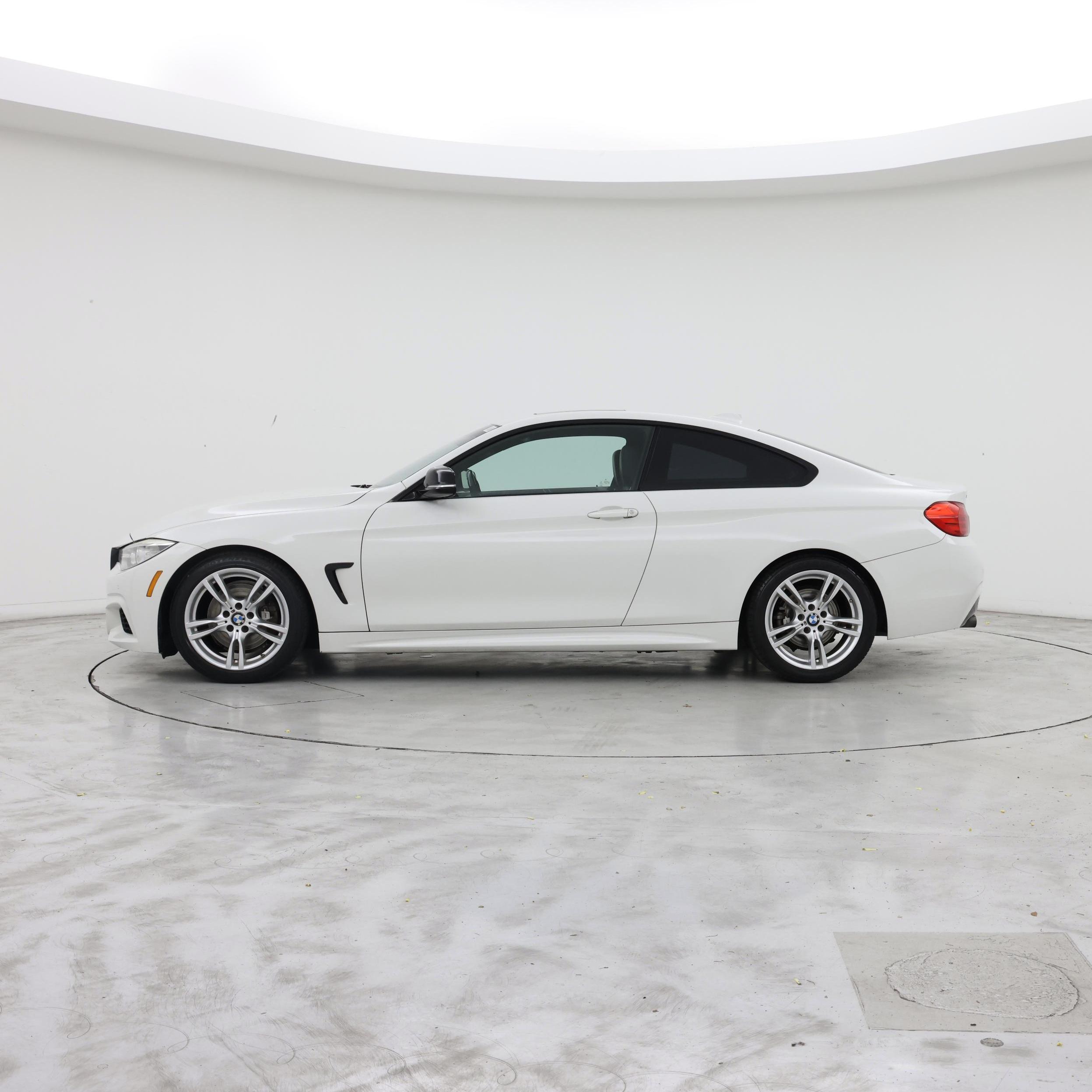 Thumbnail: 2015 BMW 4 Series - 3