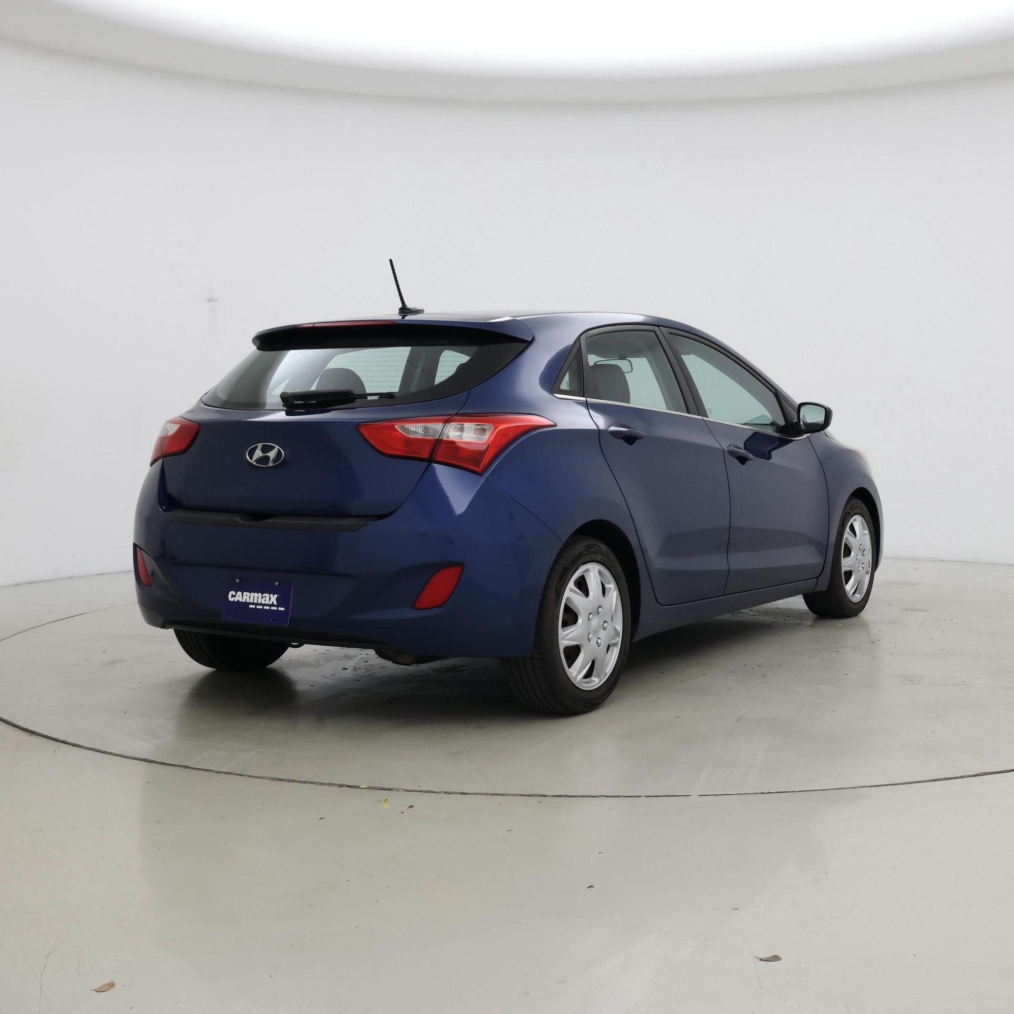 Thumbnail: 2016 Hyundai Elantra - 8
