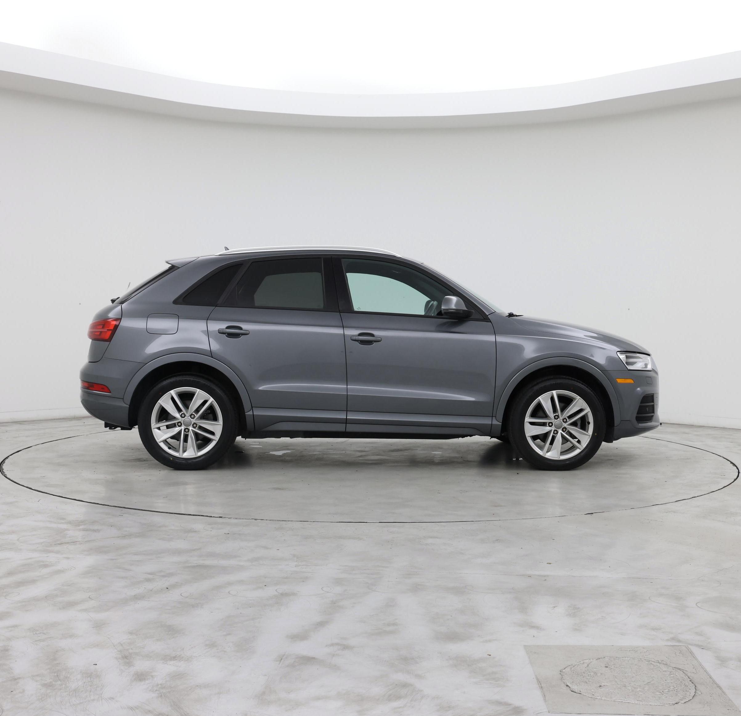 Thumbnail: 2017 Audi Q3 - 7