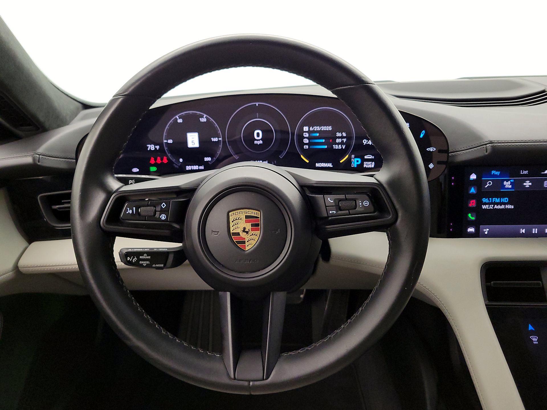 Thumbnail: 2020 Porsche Taycan - 10