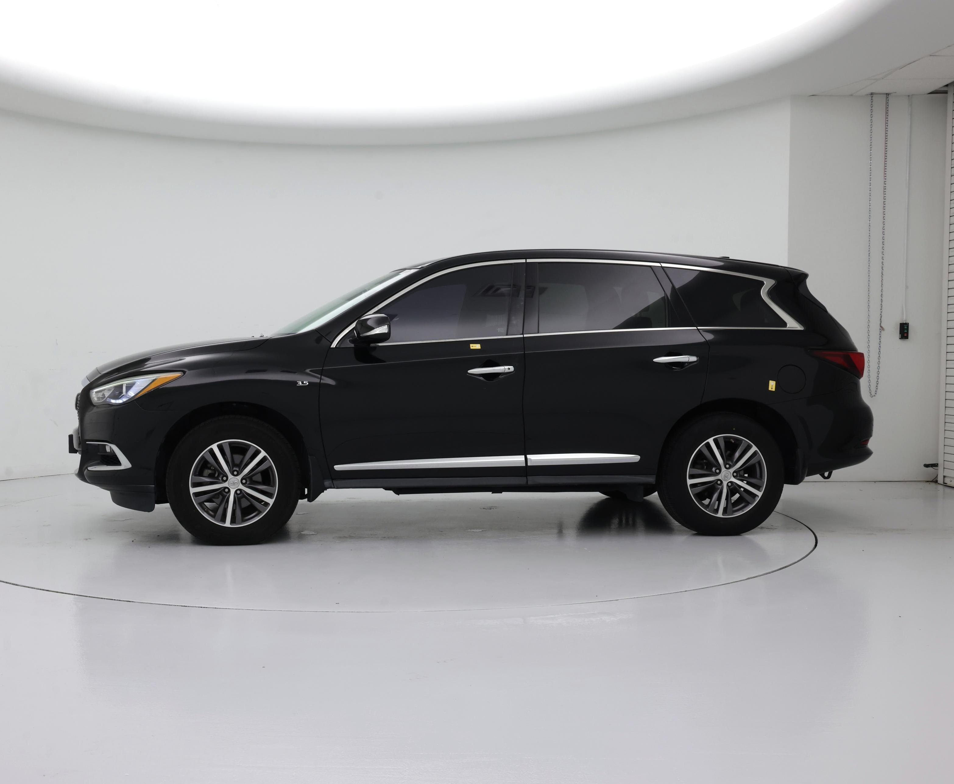 Thumbnail: 2019 INFINITI QX60 - 3