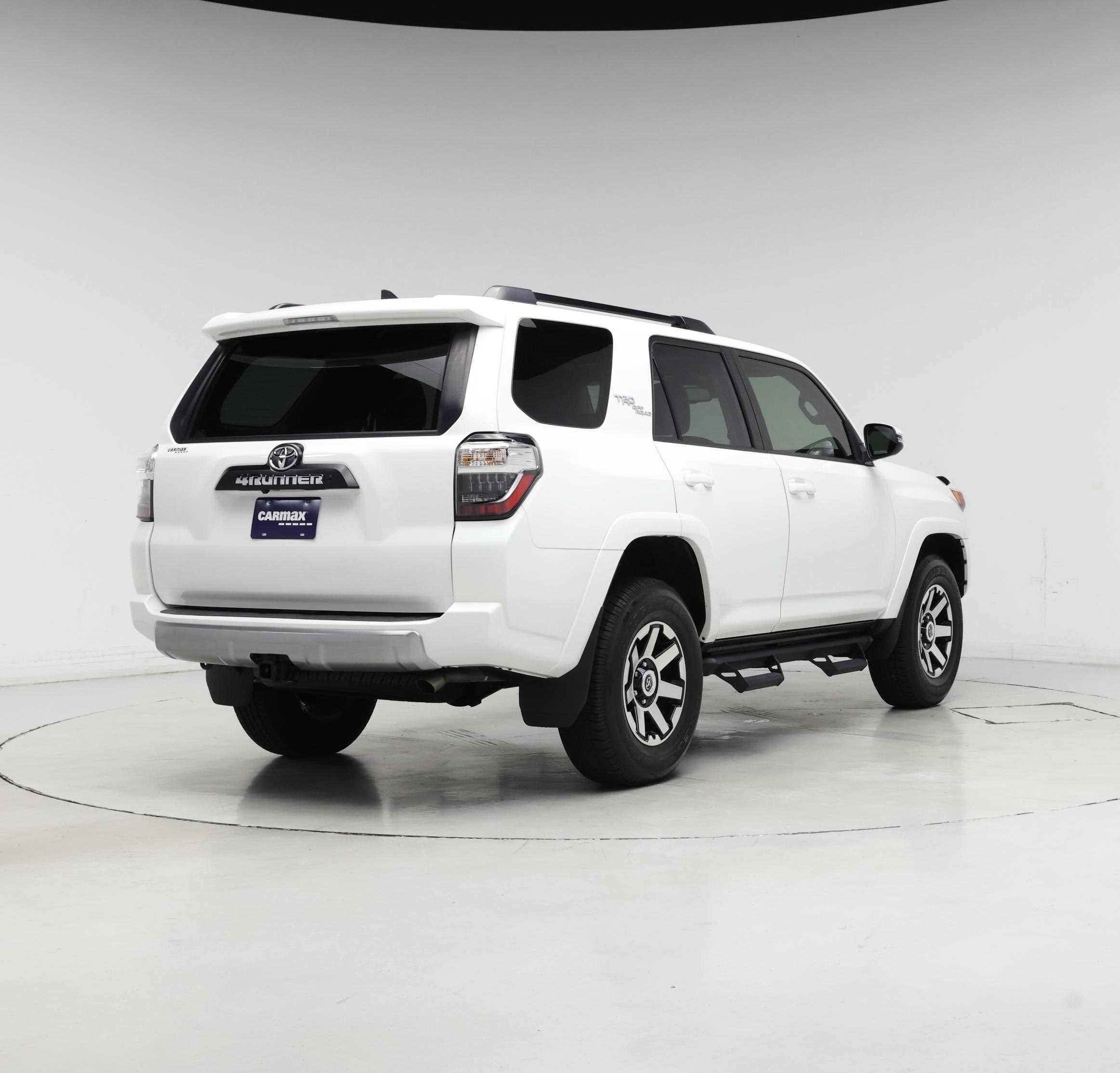 Thumbnail: 2023 Toyota 4Runner - 8