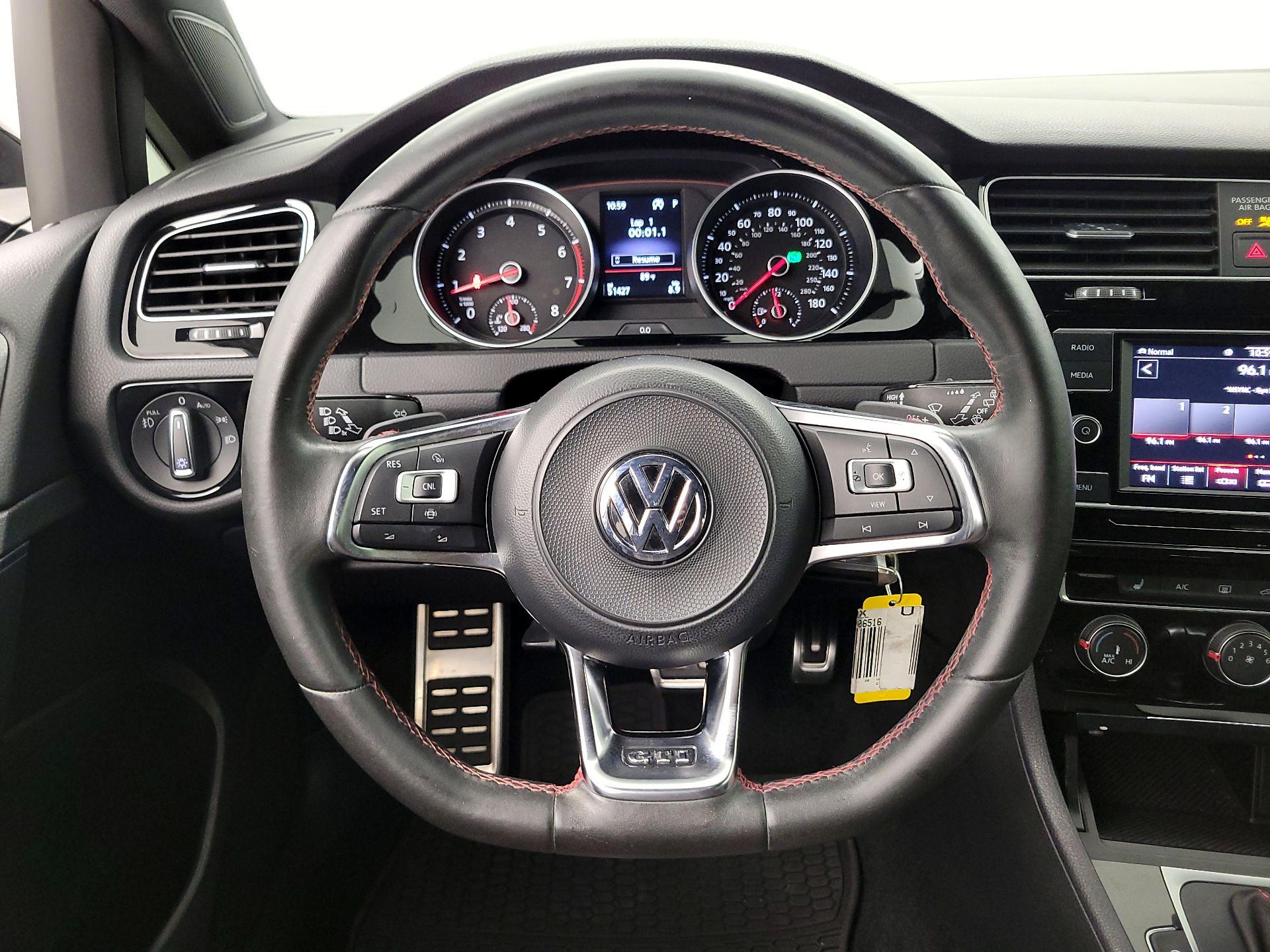 Thumbnail: 2020 Volkswagen Golf - 10