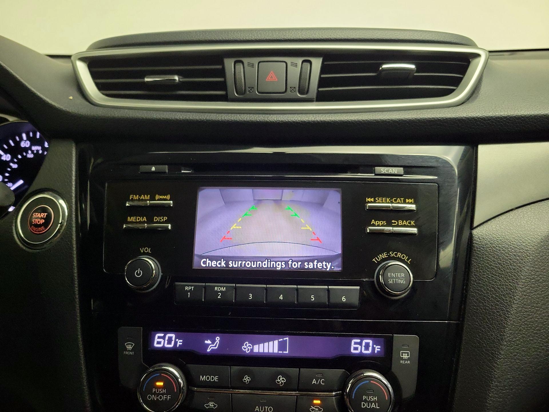 Thumbnail: 2015 Nissan Rogue - 14
