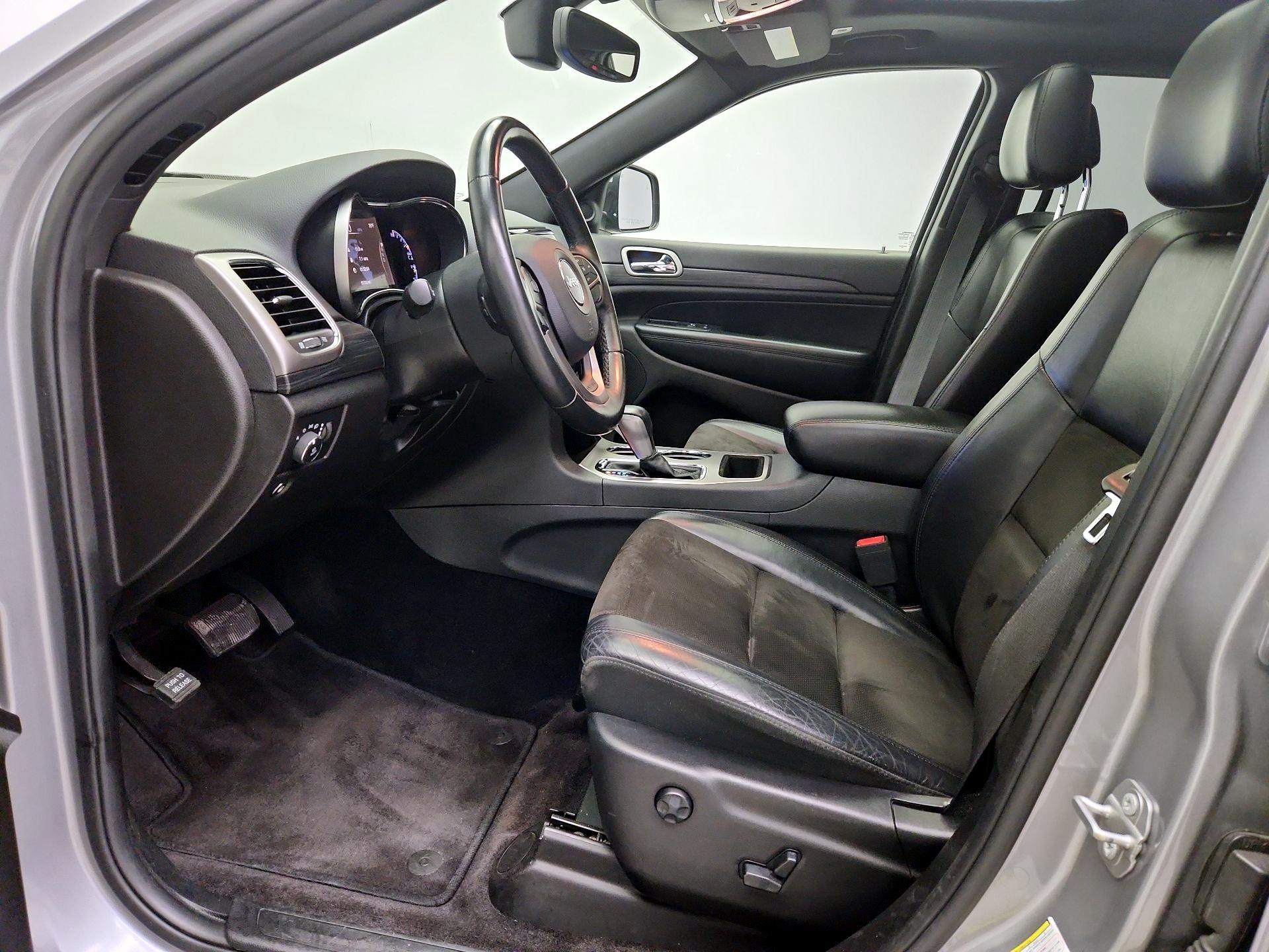 Thumbnail: 2019 Jeep Grand Cherokee - 11