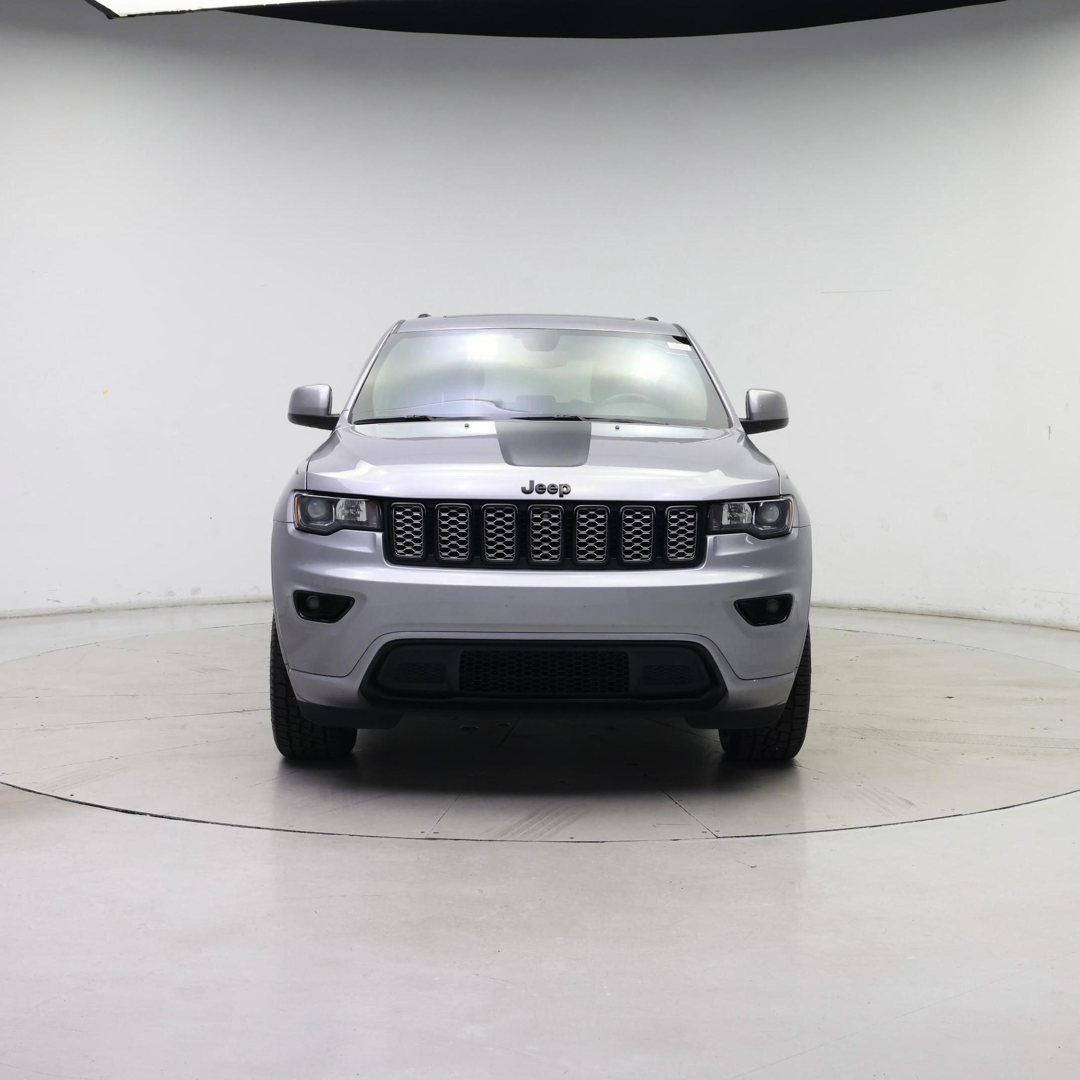 Thumbnail: 2019 Jeep Grand Cherokee - 5