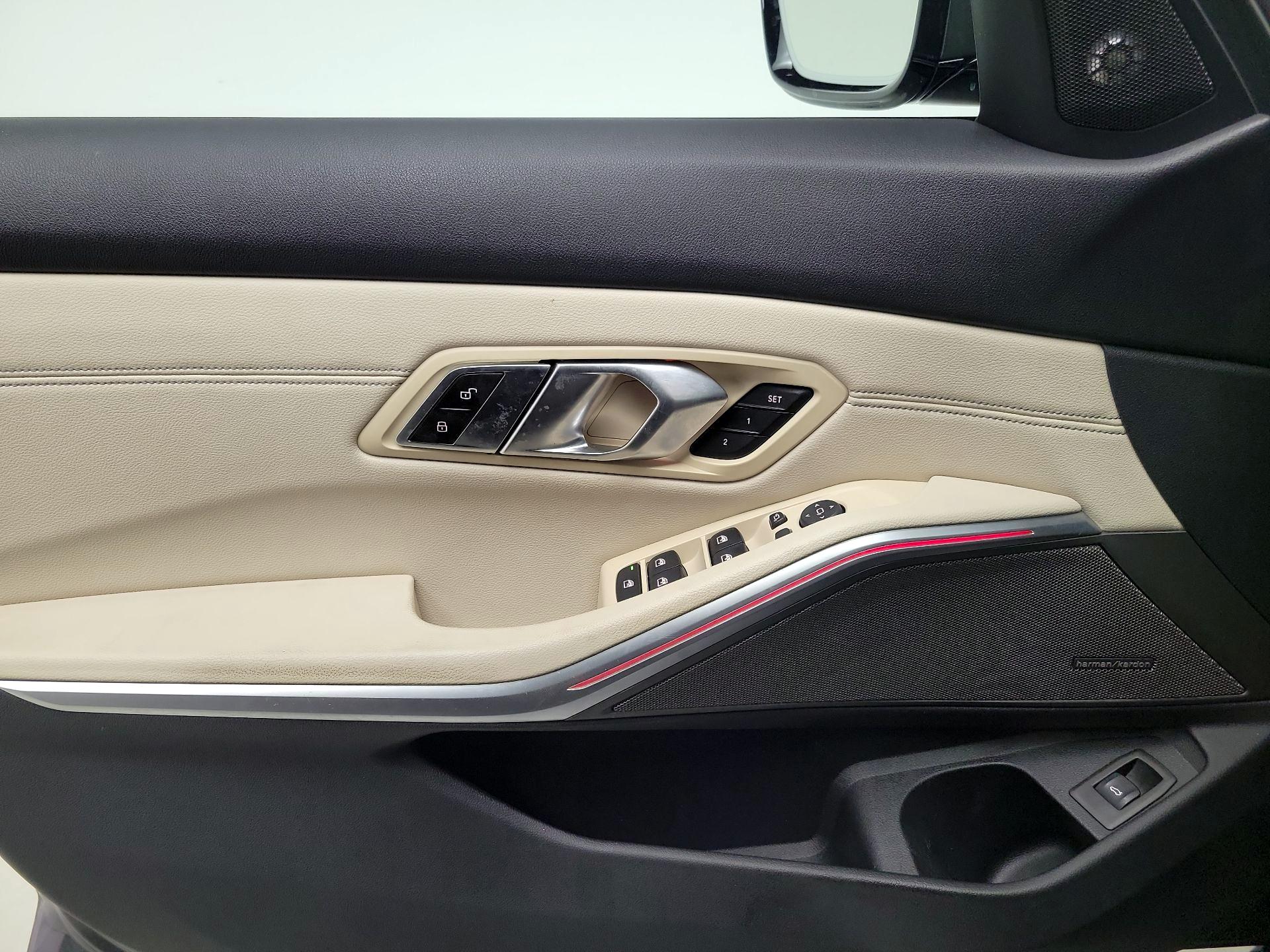 Thumbnail: 2020 BMW 3 Series - 12