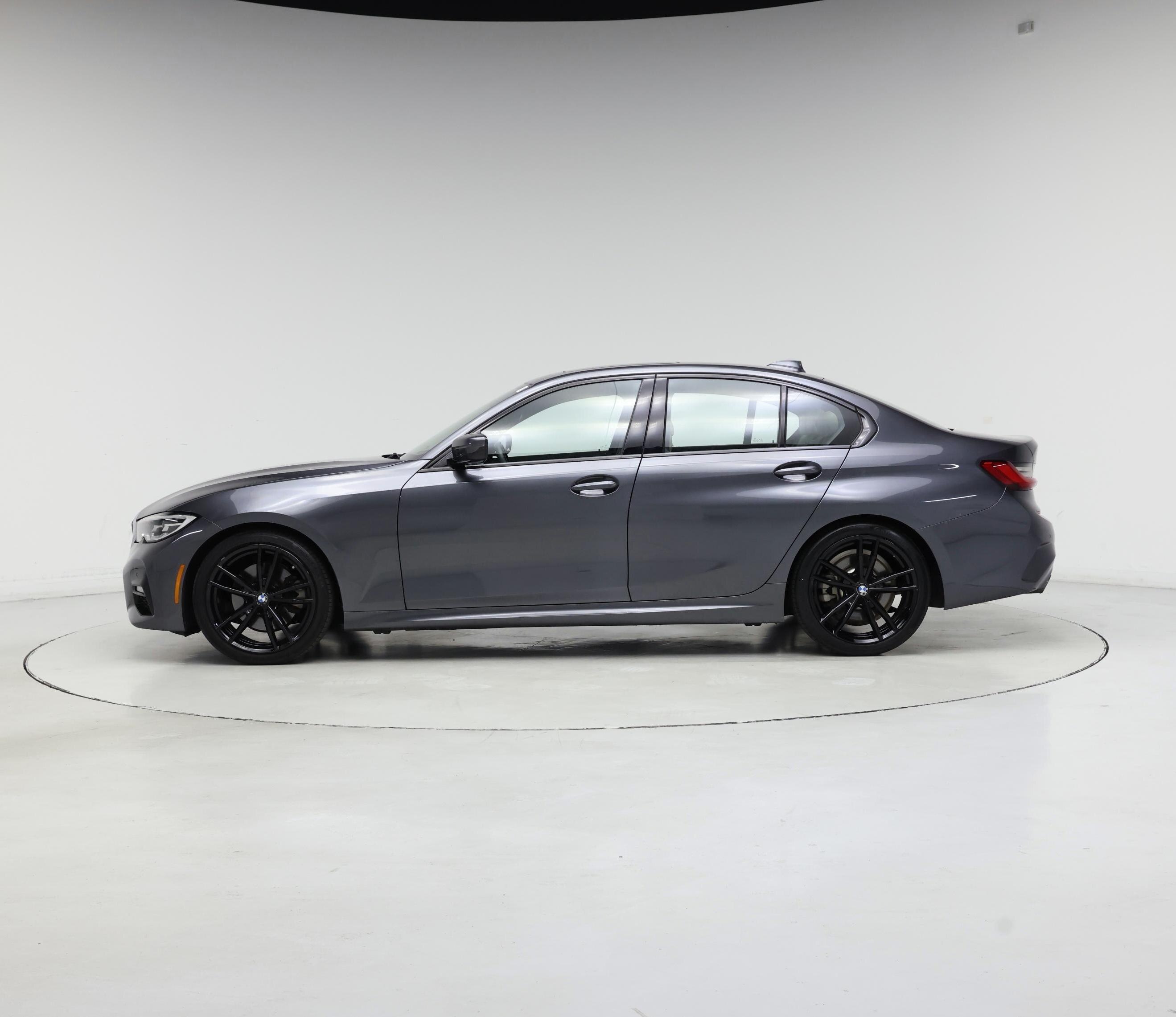 Thumbnail: 2020 BMW 3 Series - 3