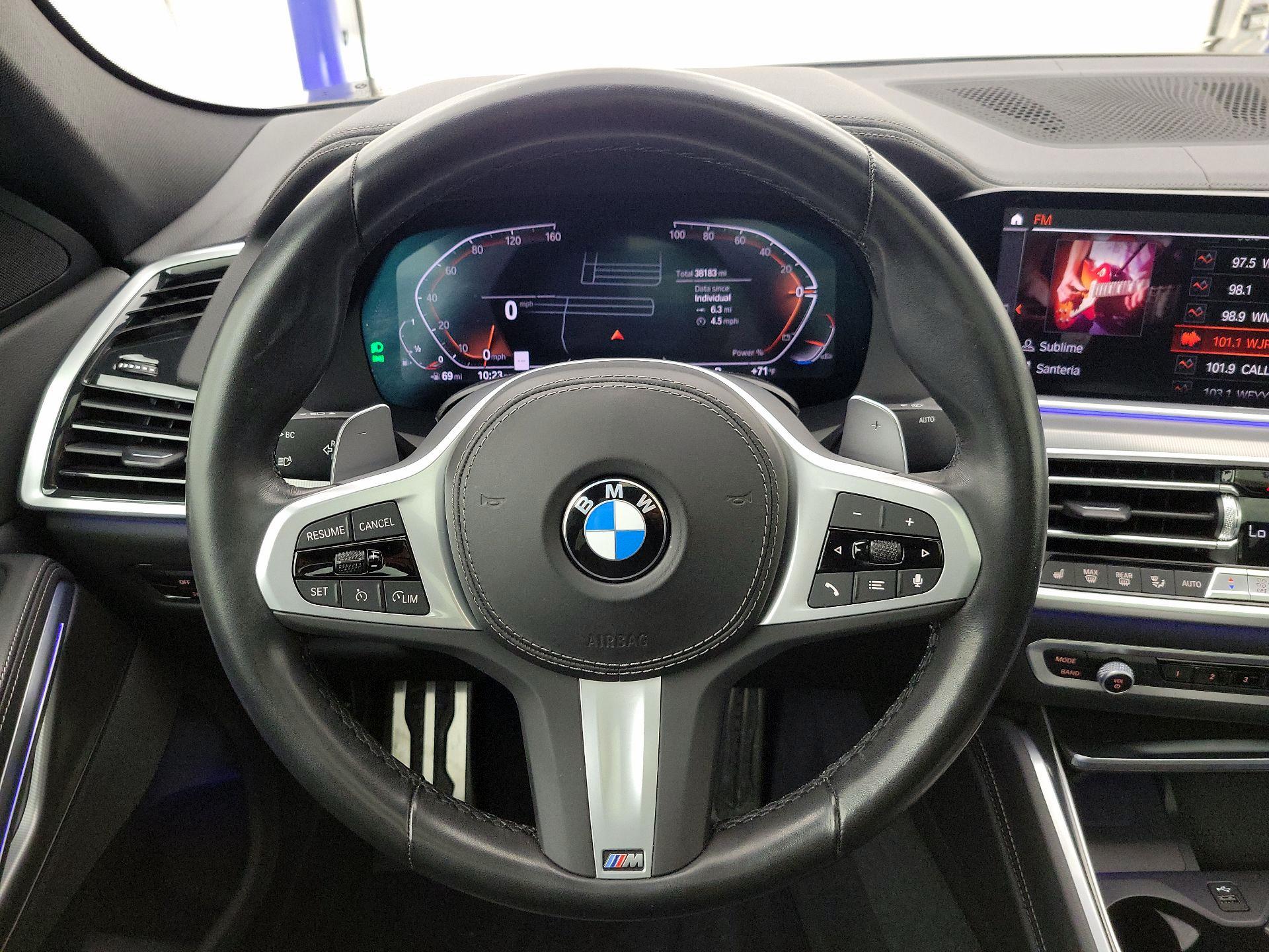 Thumbnail: 2022 BMW X6 - 10