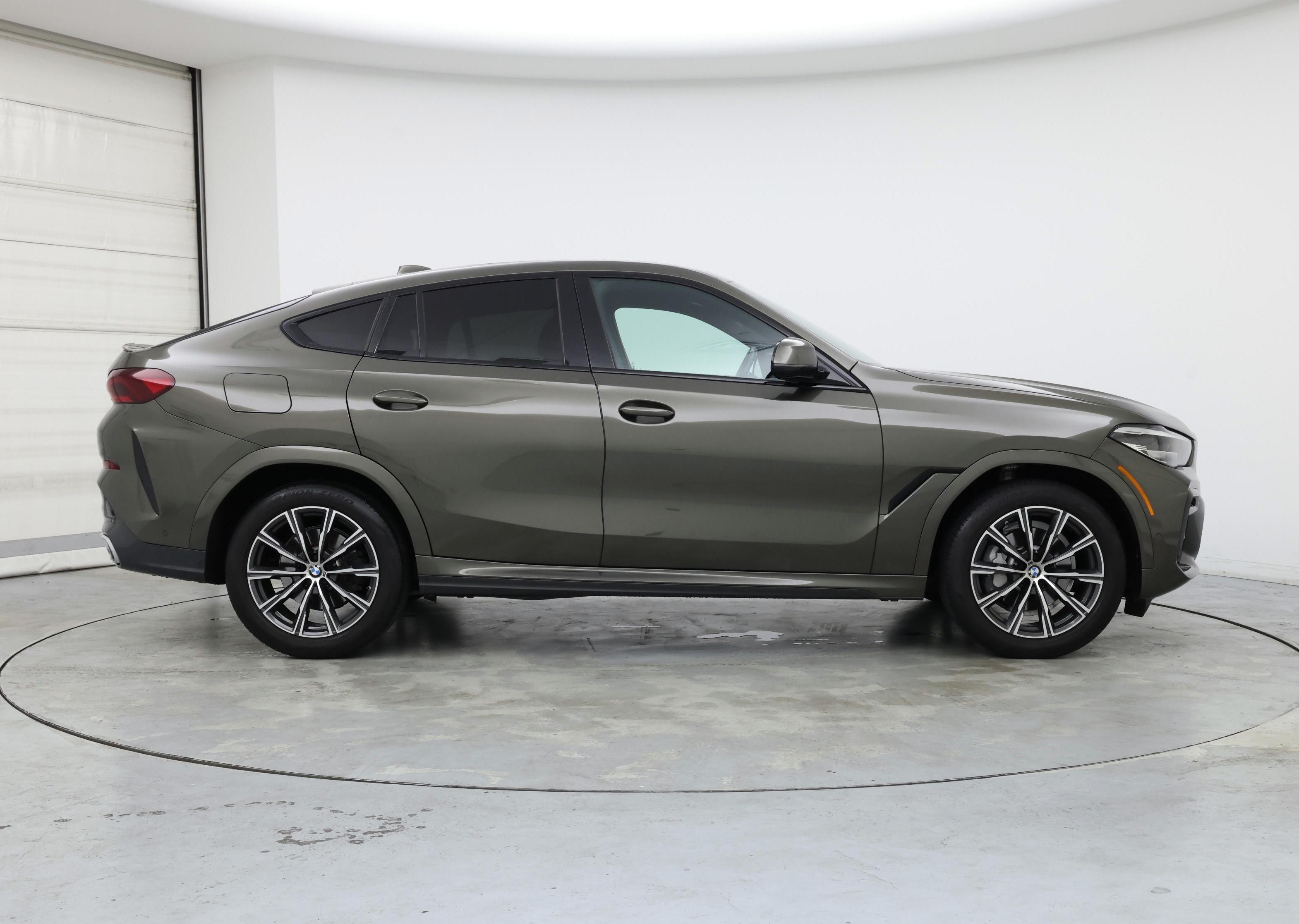 Thumbnail: 2022 BMW X6 - 7