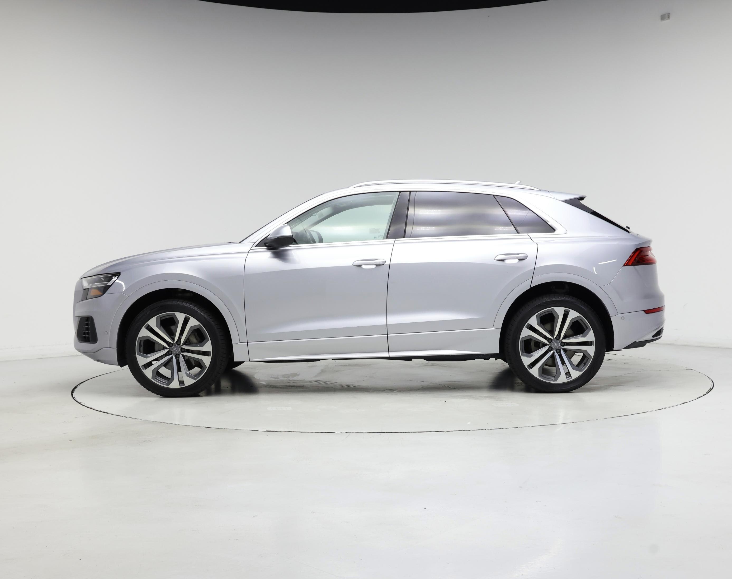 Thumbnail: 2020 Audi Q8 - 3
