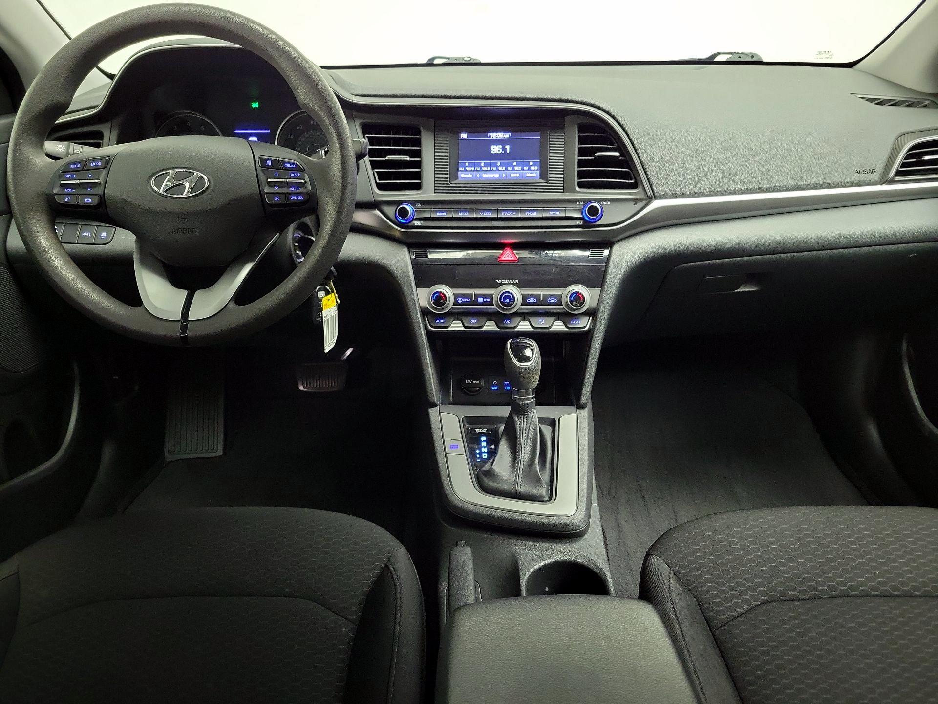 Thumbnail: 2020 Hyundai Elantra - 9
