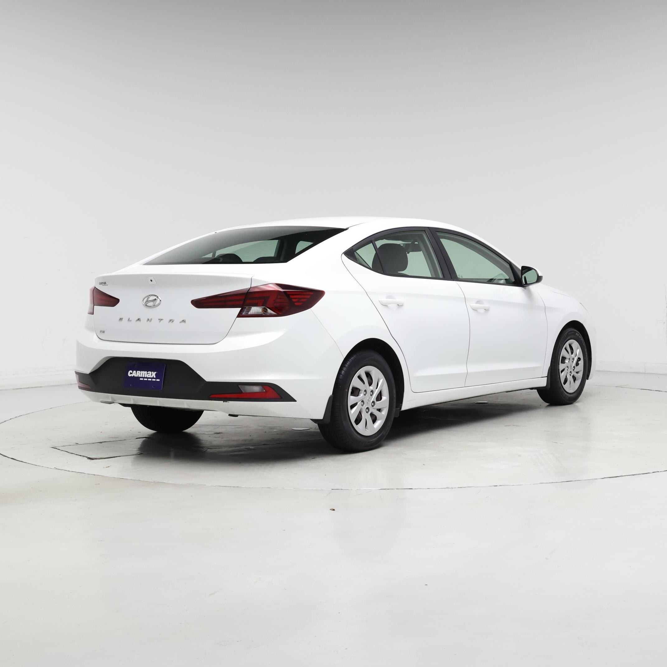 Thumbnail: 2020 Hyundai Elantra - 8