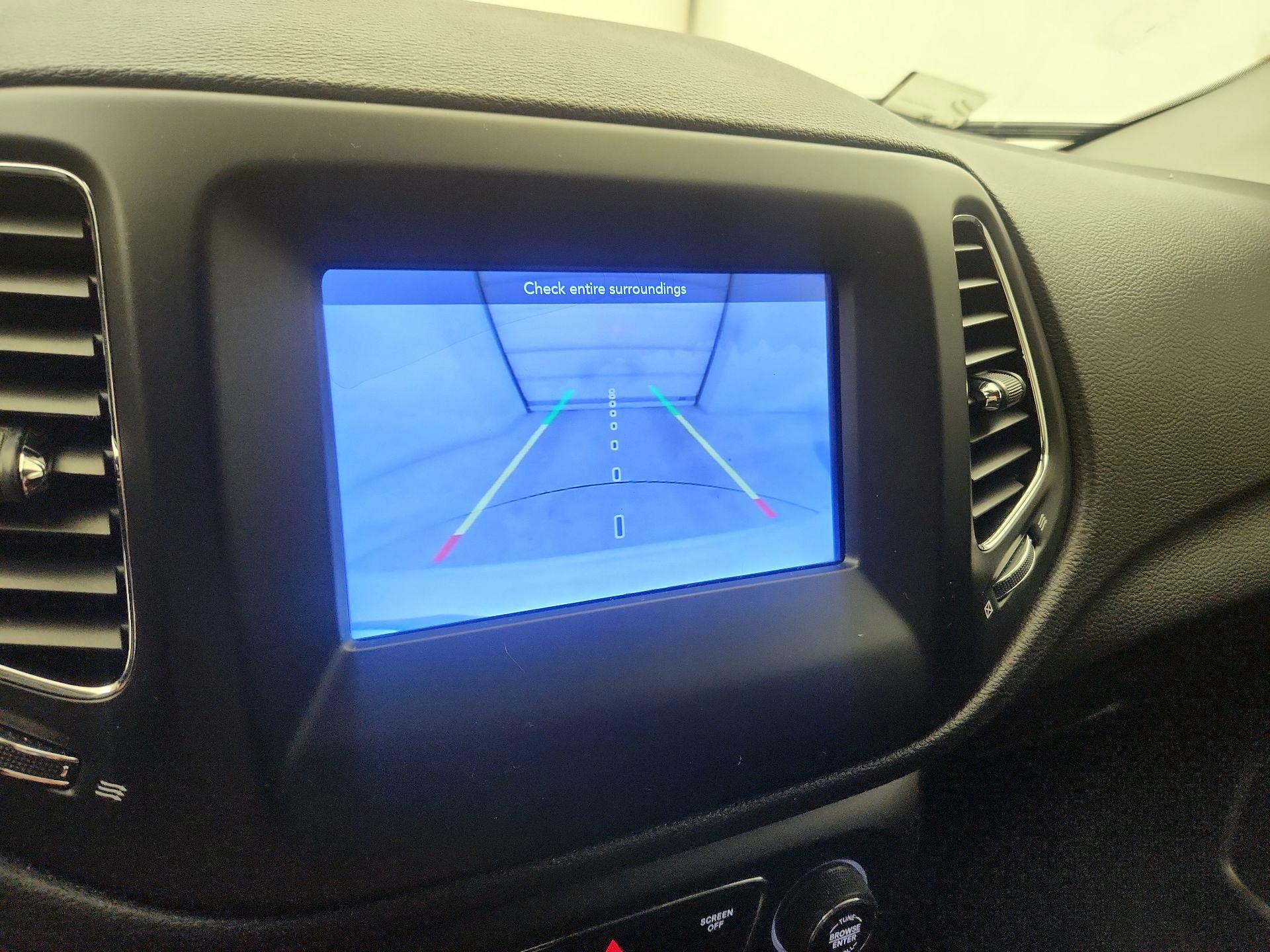 Thumbnail: 2019 Jeep Compass - 14