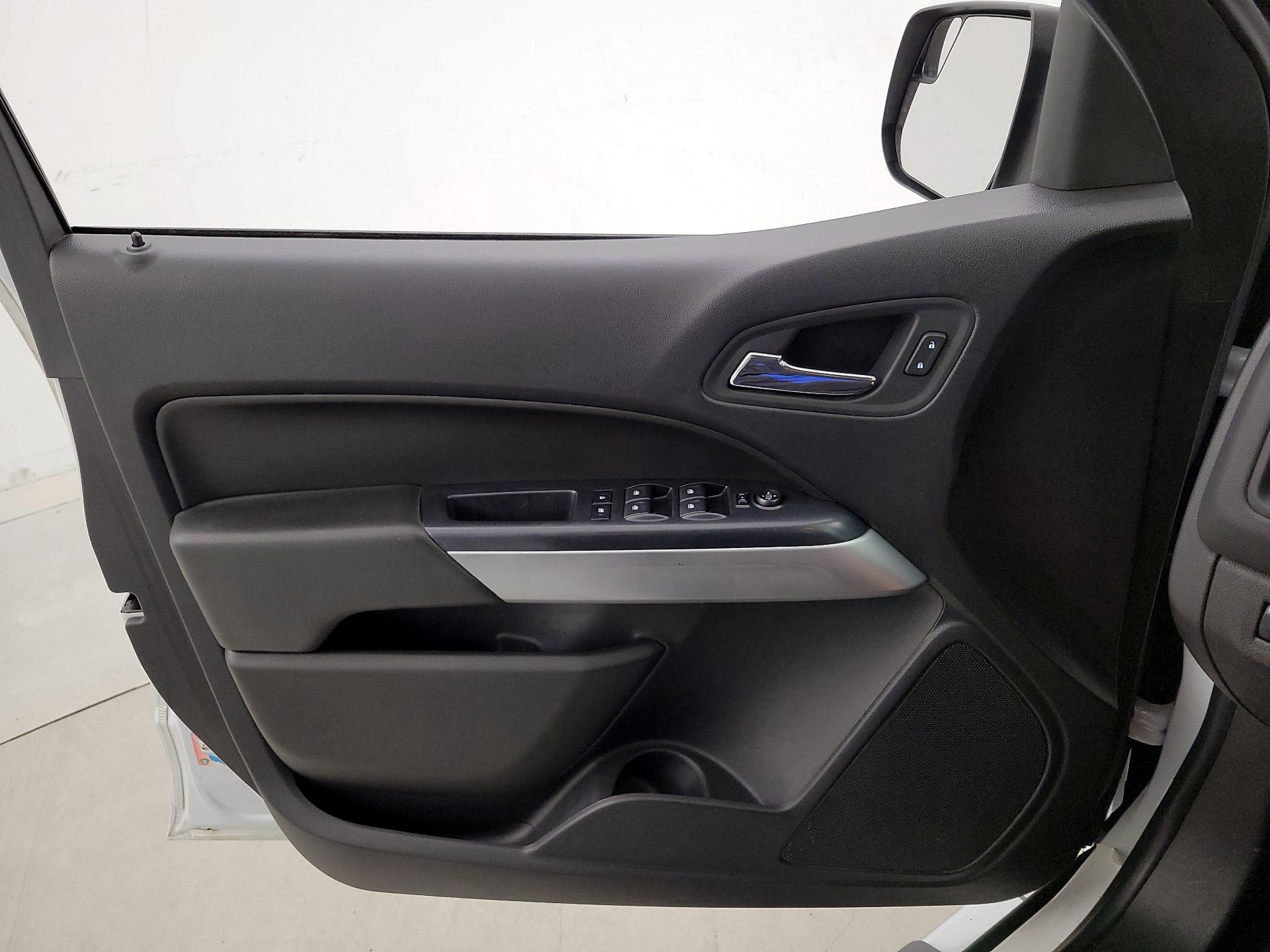 Thumbnail: 2021 Chevrolet Colorado - 12
