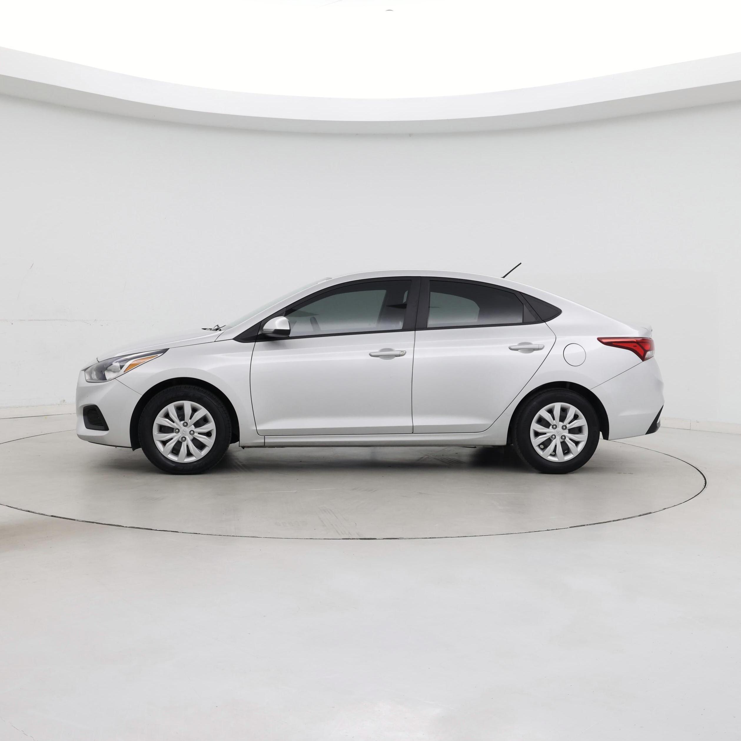 Thumbnail: 2022 Hyundai Accent - 3