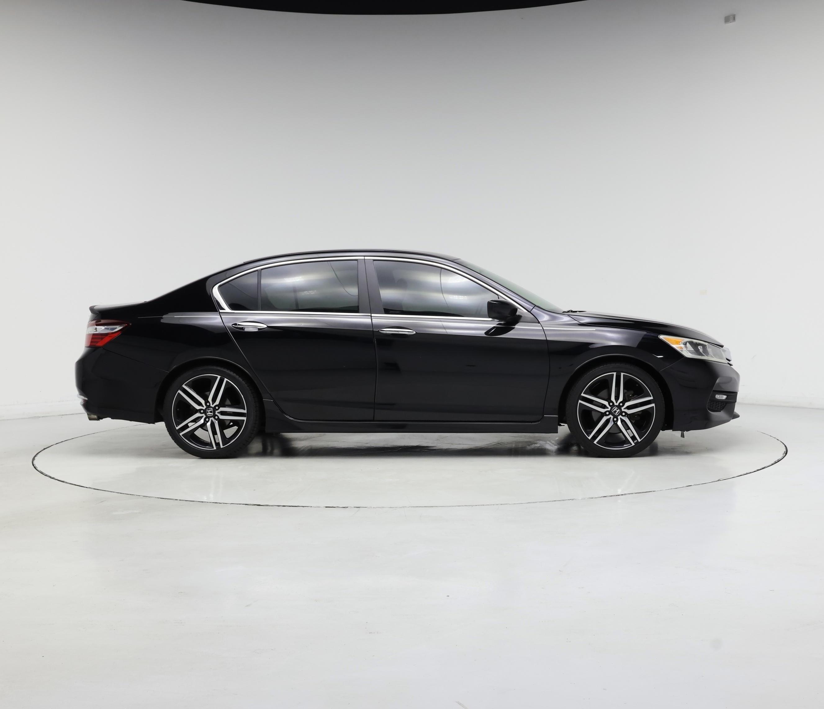 Thumbnail: 2017 Honda Accord - 7