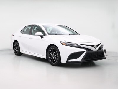 White 2022 Toyota Camry SE
