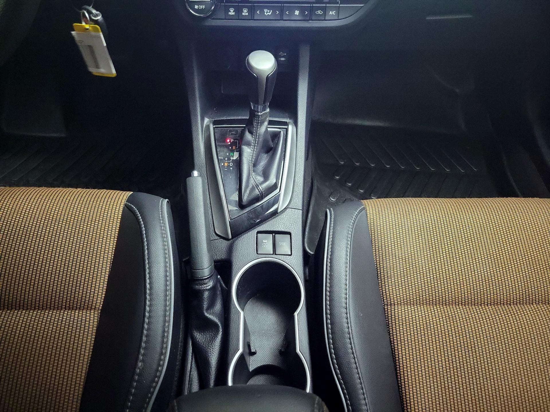 Thumbnail: 2016 Toyota Corolla - 17