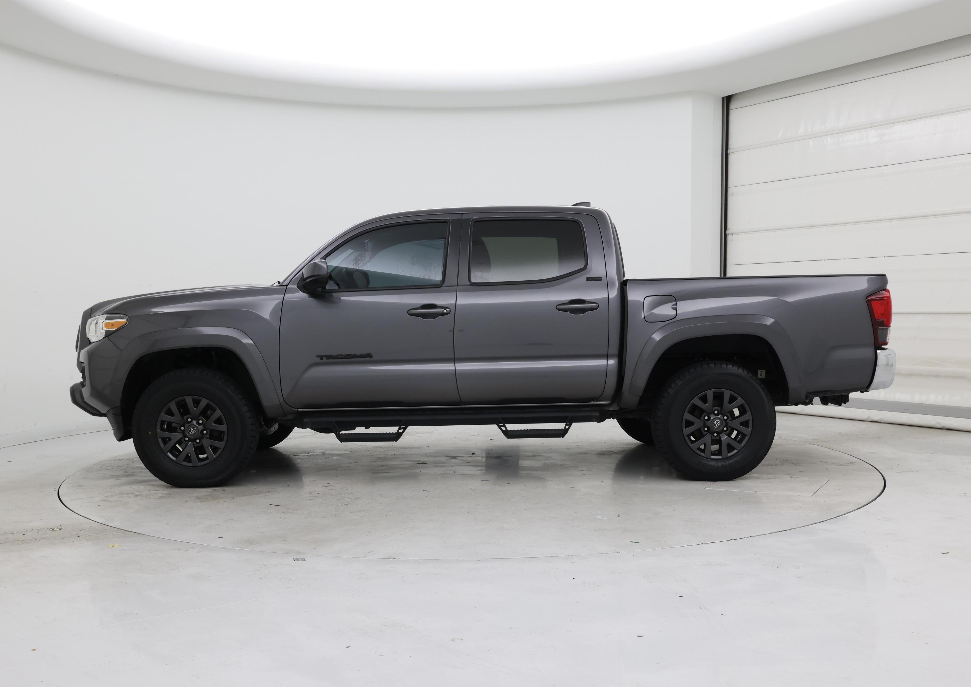 Thumbnail: 2021 Toyota Tacoma - 3