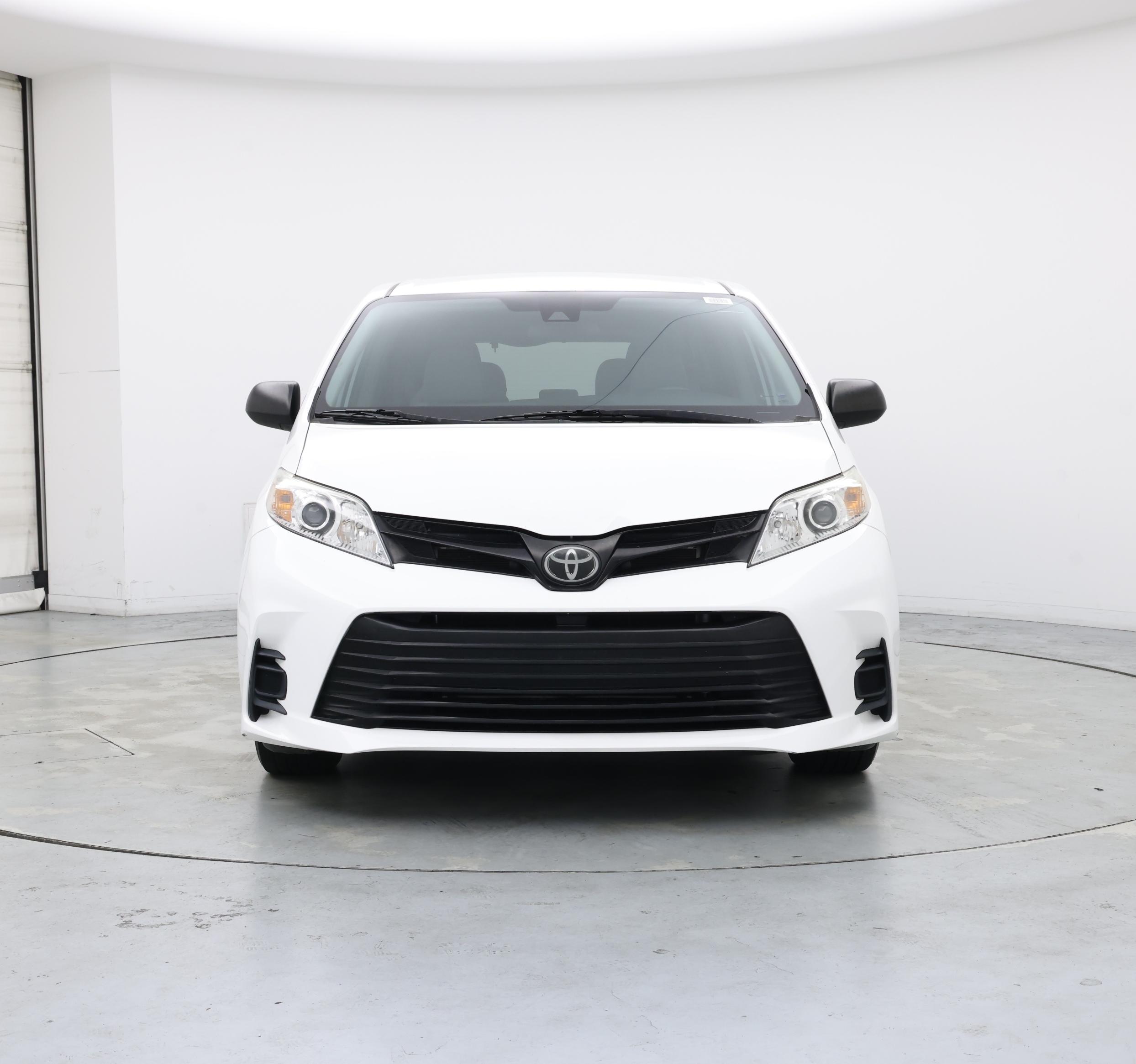 Thumbnail: 2019 Toyota Sienna - 5