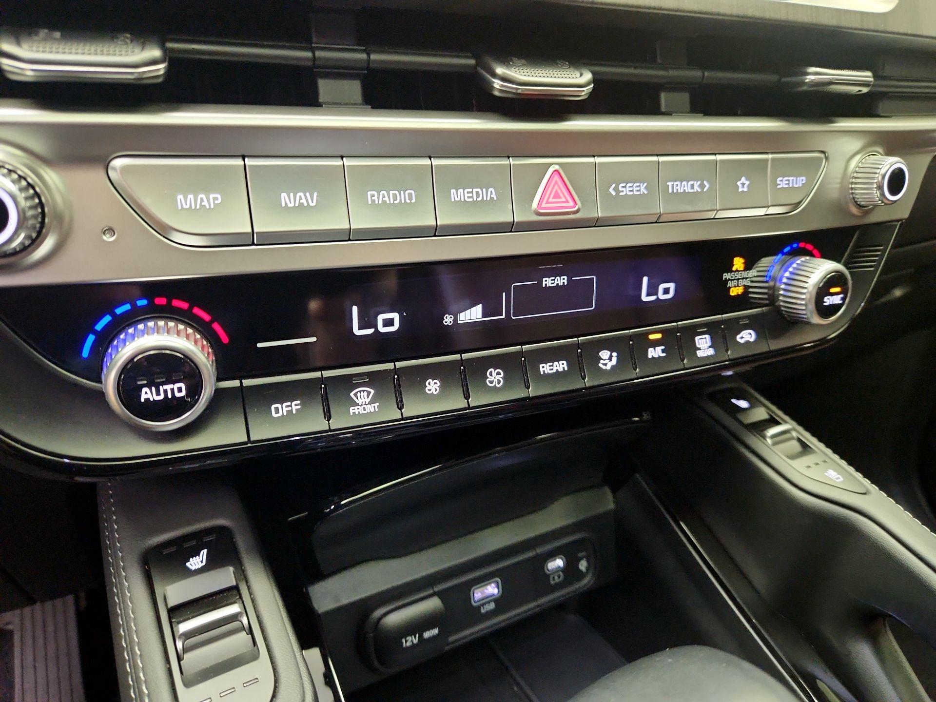 Thumbnail: 2023 Kia Telluride - 17