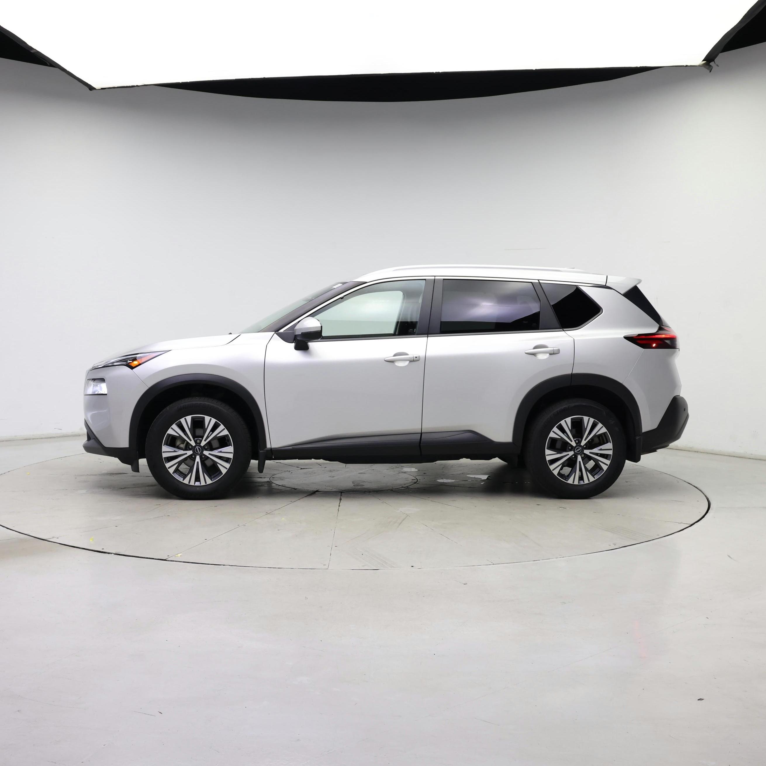 Thumbnail: 2022 Nissan Rogue - 3