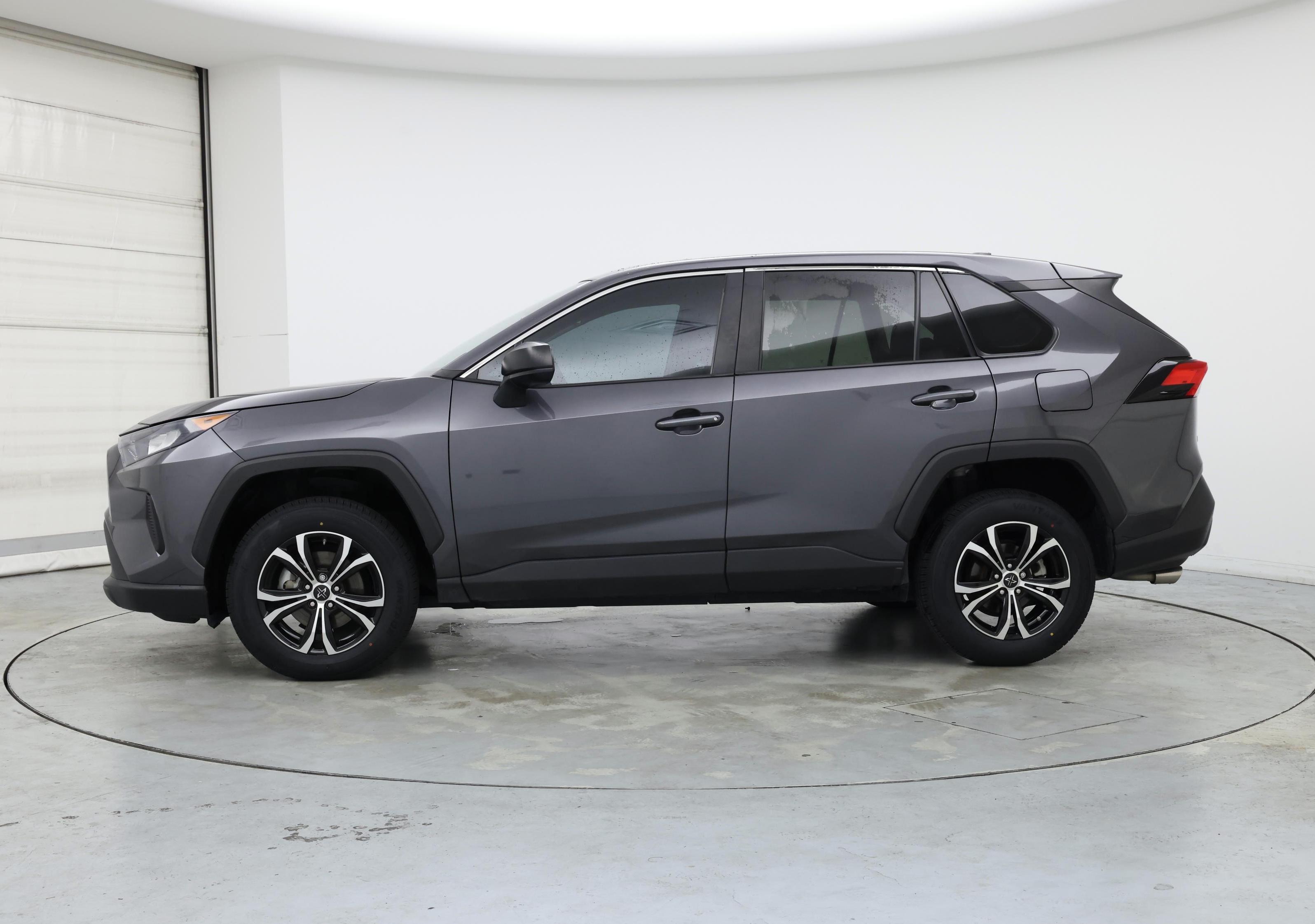 Thumbnail: 2022 Toyota RAV4 - 3
