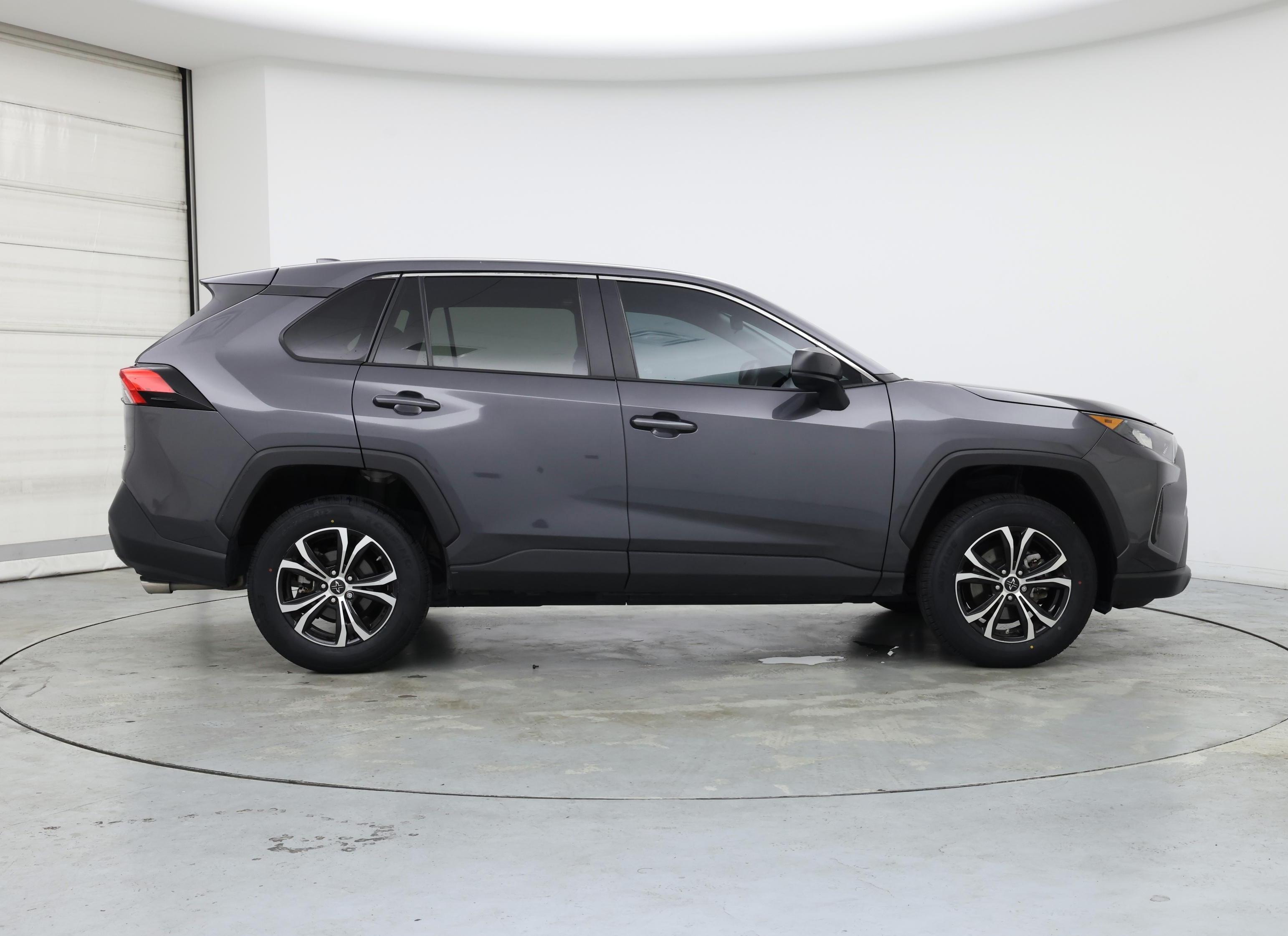 Thumbnail: 2022 Toyota RAV4 - 7