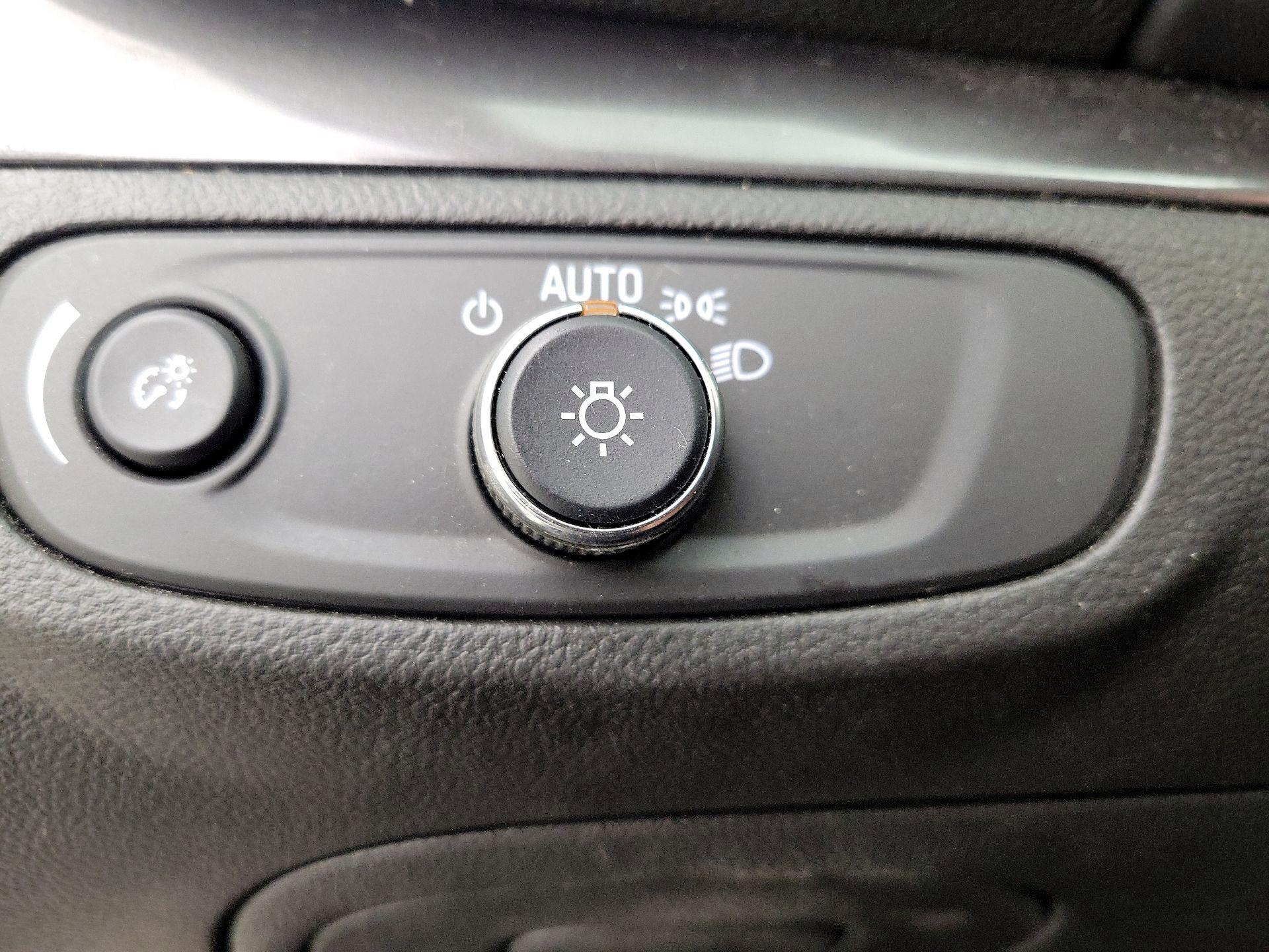 Thumbnail: 2019 Buick Encore - 13