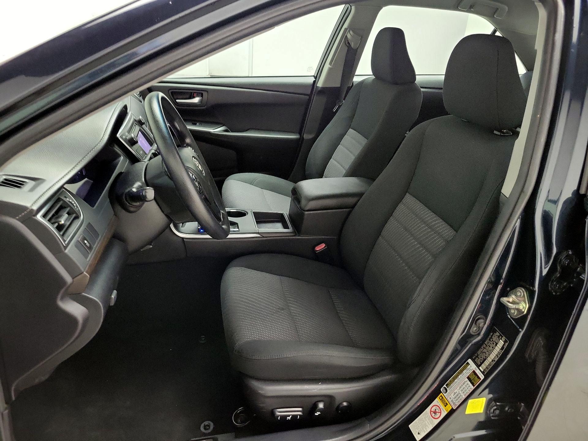 Thumbnail: 2016 Toyota Camry - 11