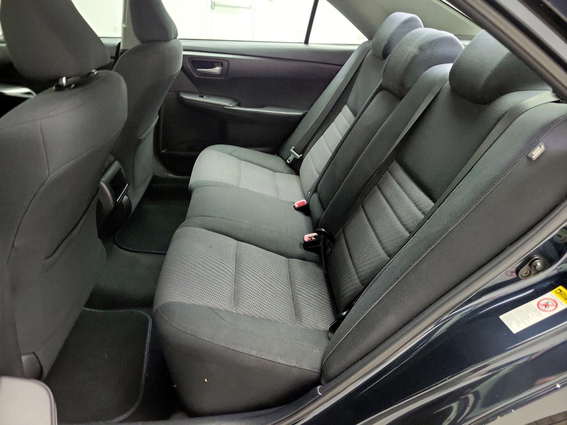 Thumbnail: 2016 Toyota Camry - 19