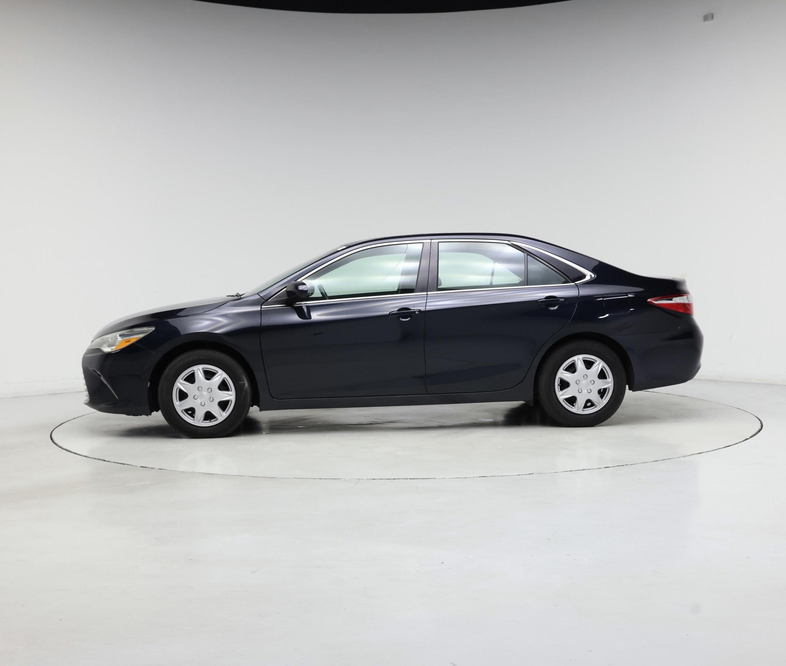 Thumbnail: 2016 Toyota Camry - 3