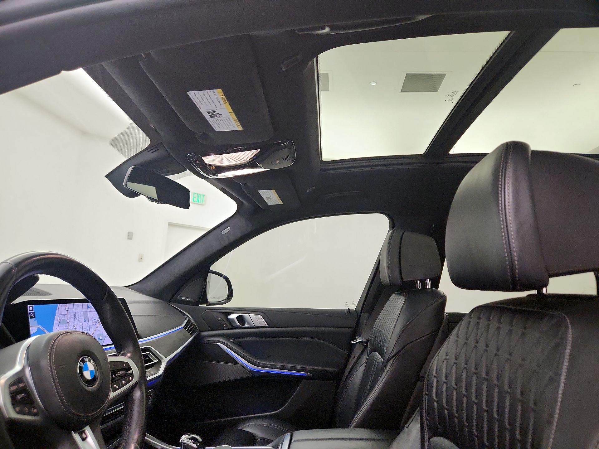 Thumbnail: 2021 BMW X7 - 20