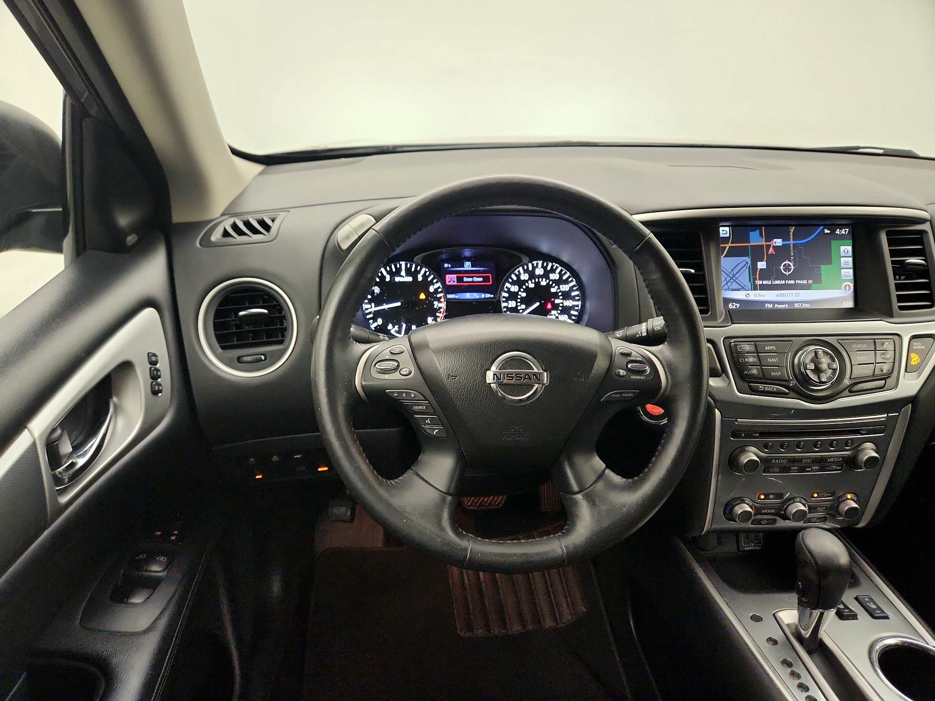 Thumbnail: 2019 Nissan Pathfinder - 10