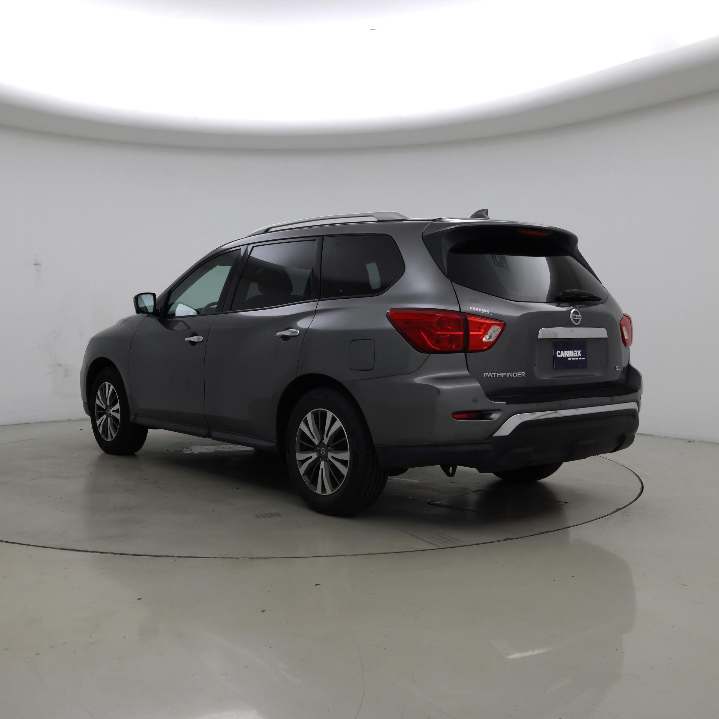 Thumbnail: 2019 Nissan Pathfinder - 2