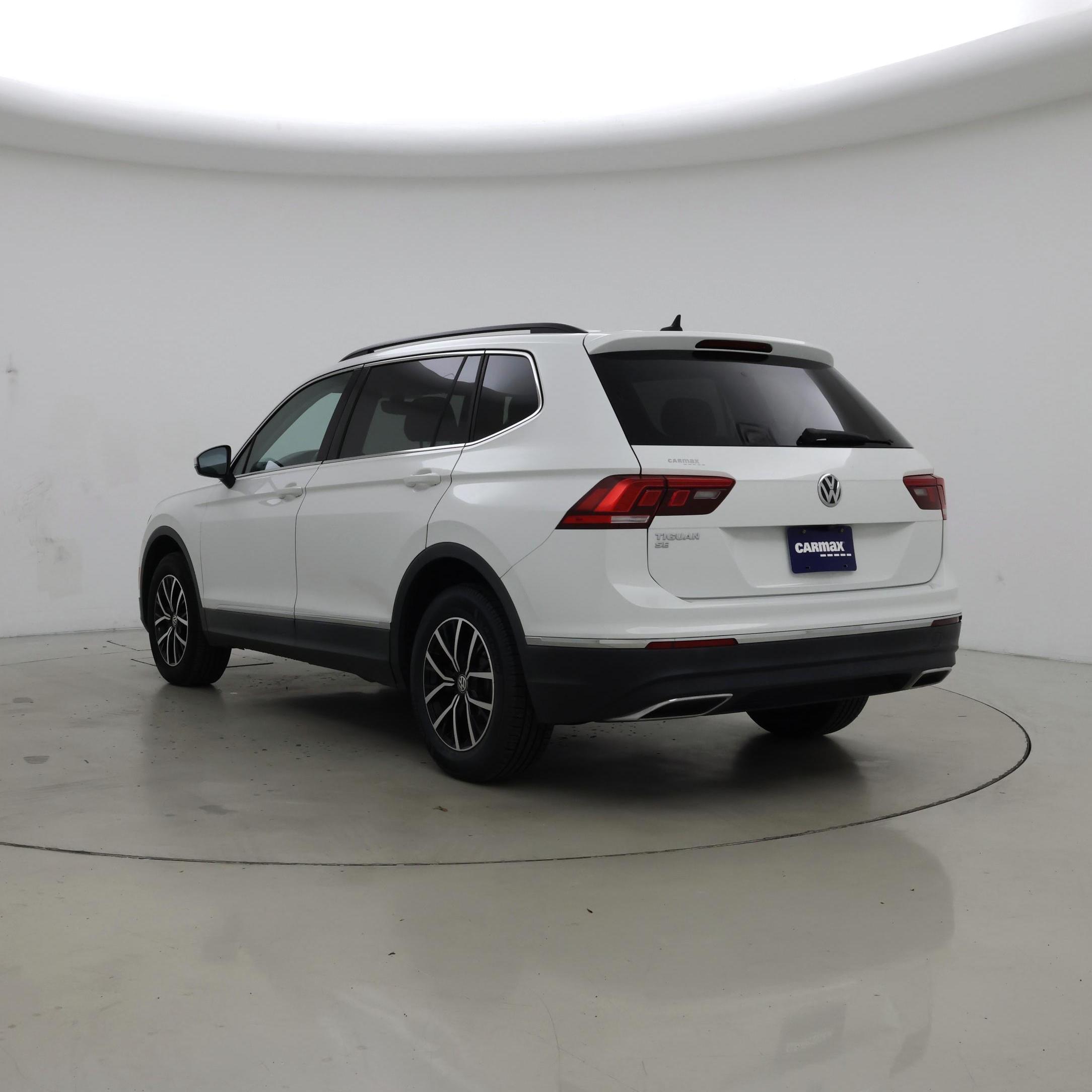Thumbnail: 2021 Volkswagen Tiguan - 2
