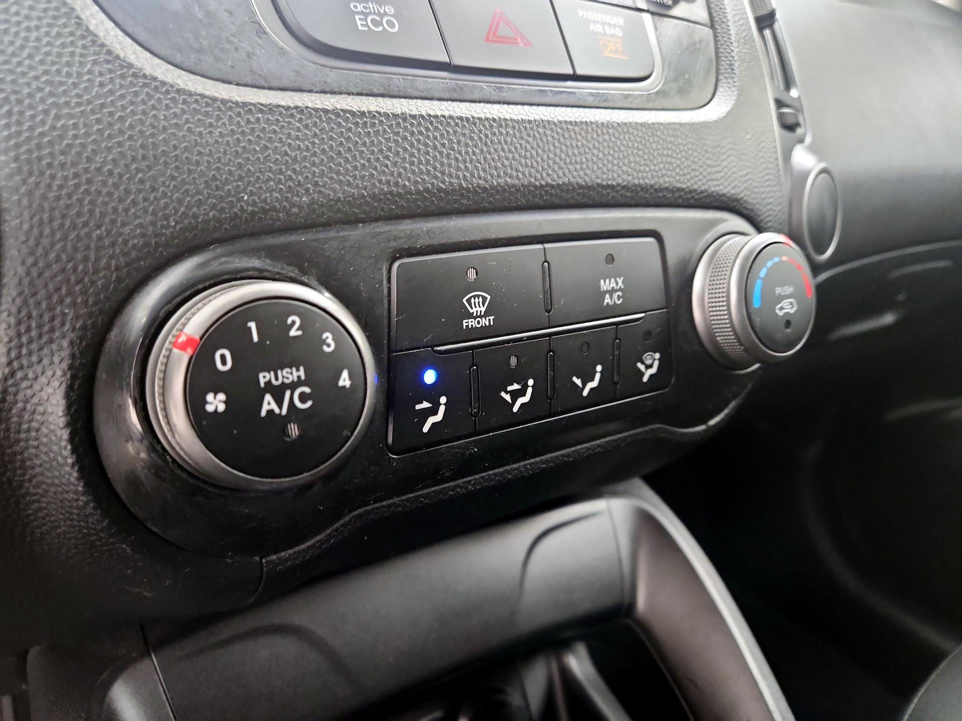 Thumbnail: 2014 Hyundai Tucson - 15