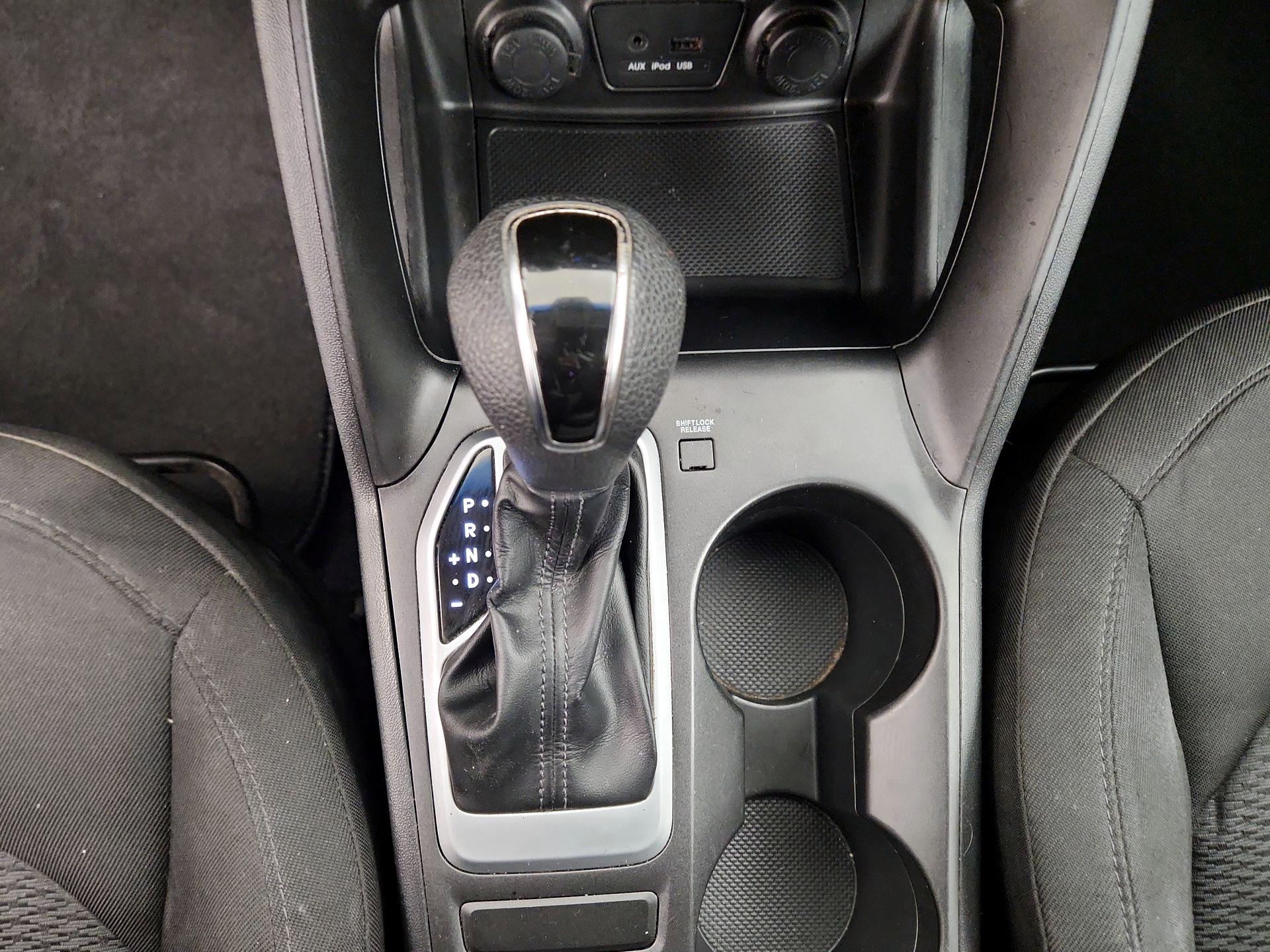 Thumbnail: 2014 Hyundai Tucson - 16