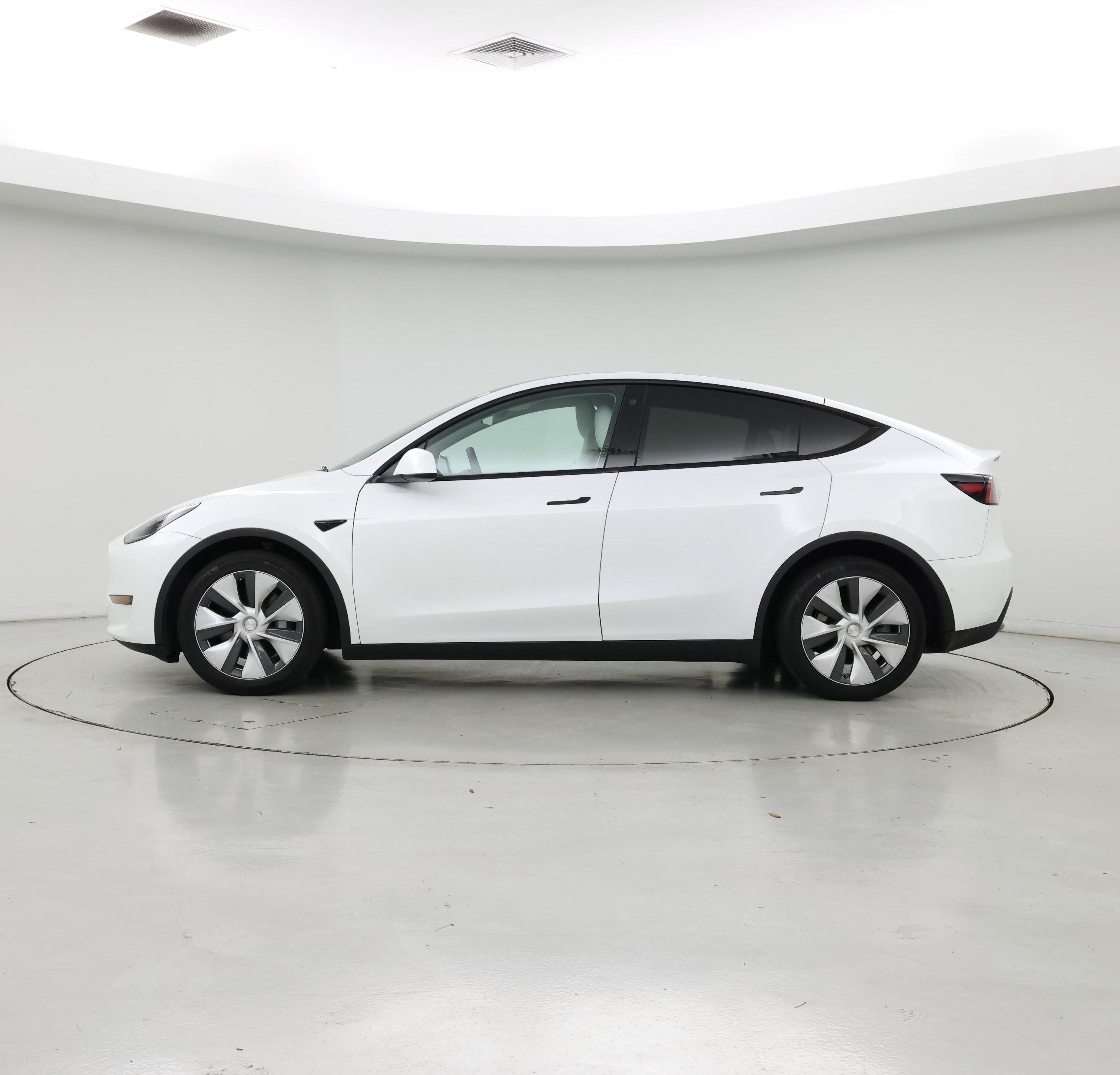 Thumbnail: 2022 Tesla Model Y - 3