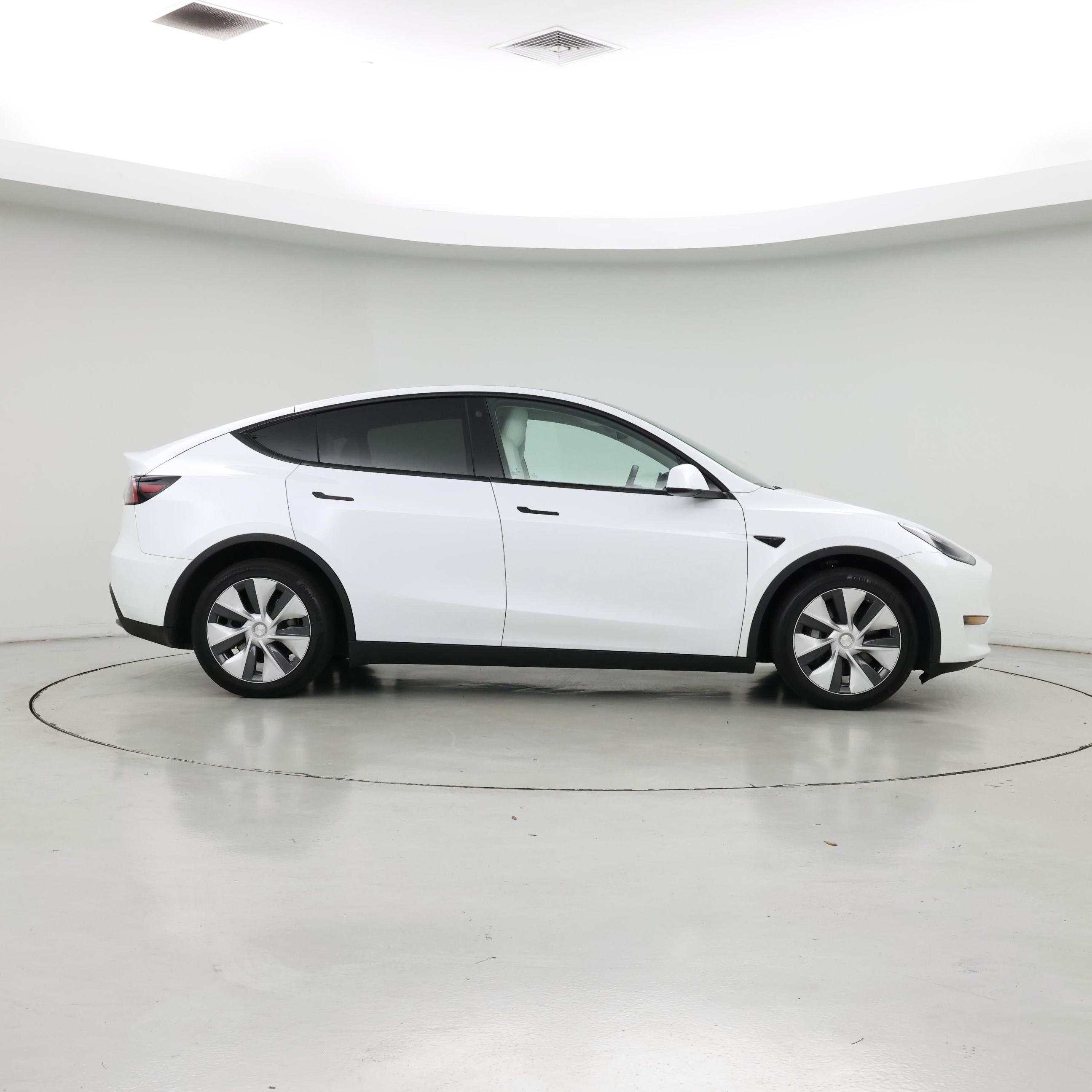 Thumbnail: 2022 Tesla Model Y - 7