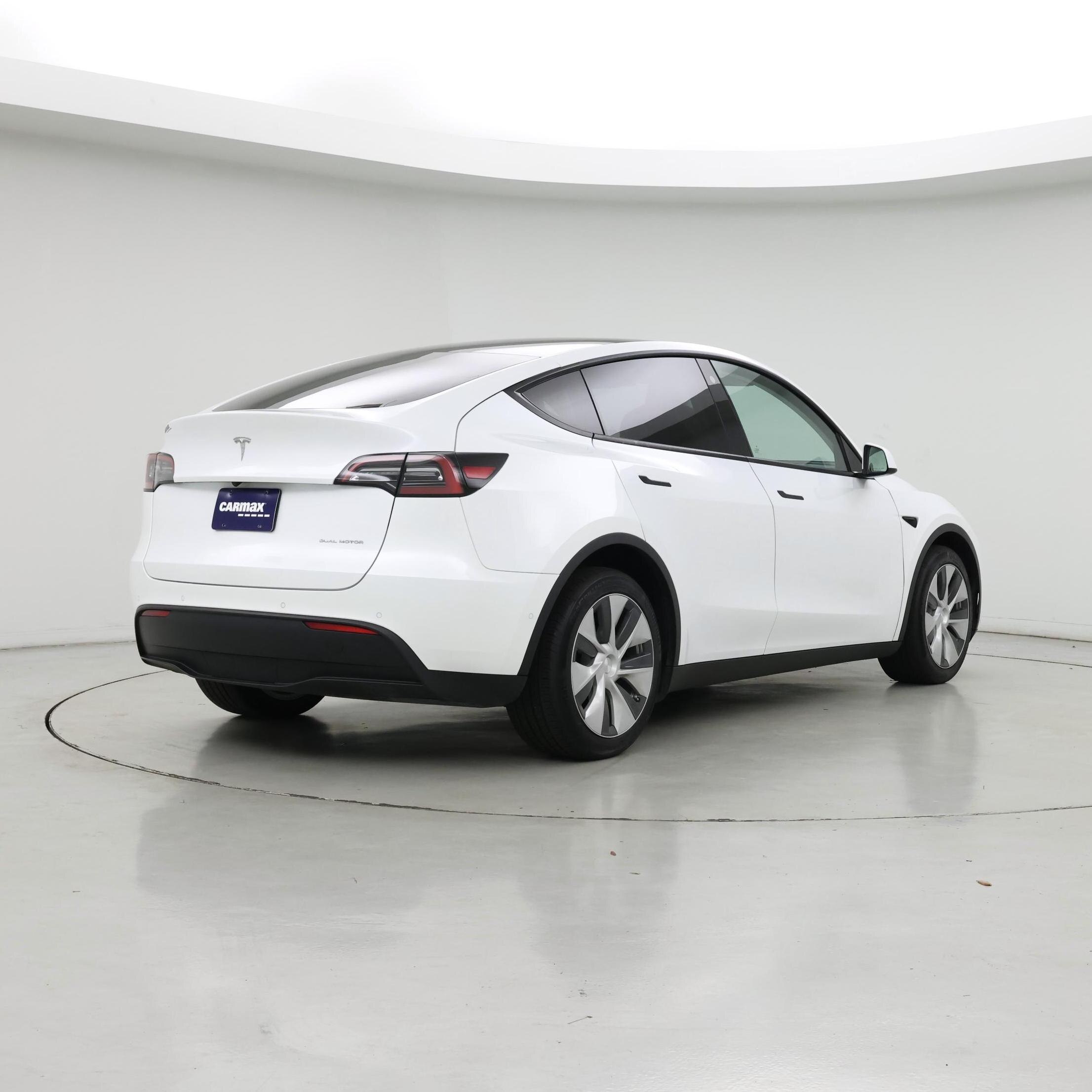 Thumbnail: 2022 Tesla Model Y - 8