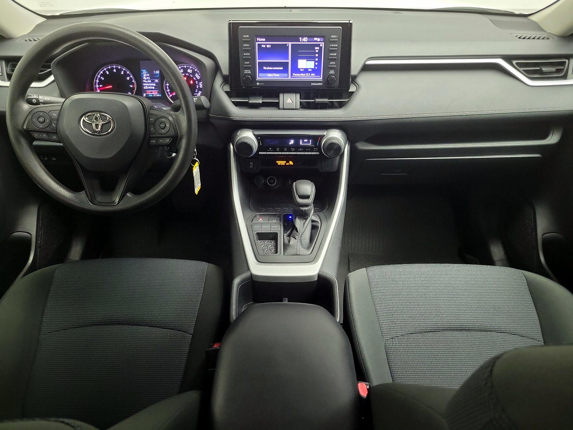 Thumbnail: 2022 Toyota RAV4 - 9