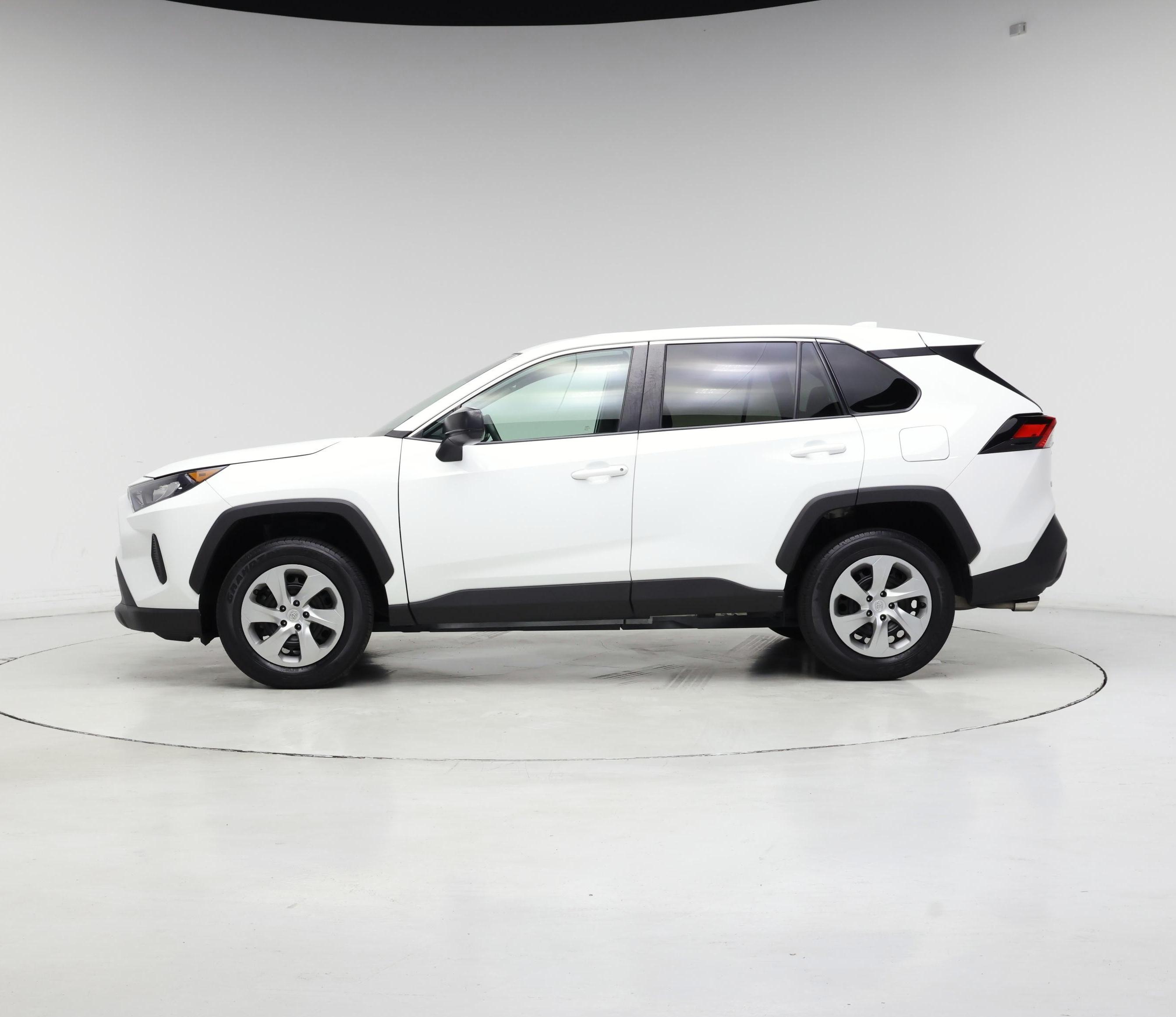 Thumbnail: 2022 Toyota RAV4 - 3